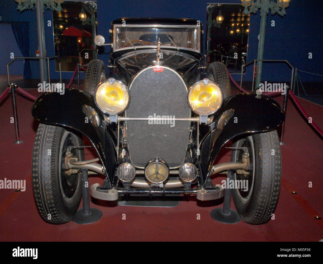 Wallpaper #3GfN9pIBSpphPi3-YIQD97 Bugatti Limousine Type 41 Royale 1933 Pic1 Stock Photo Alamy