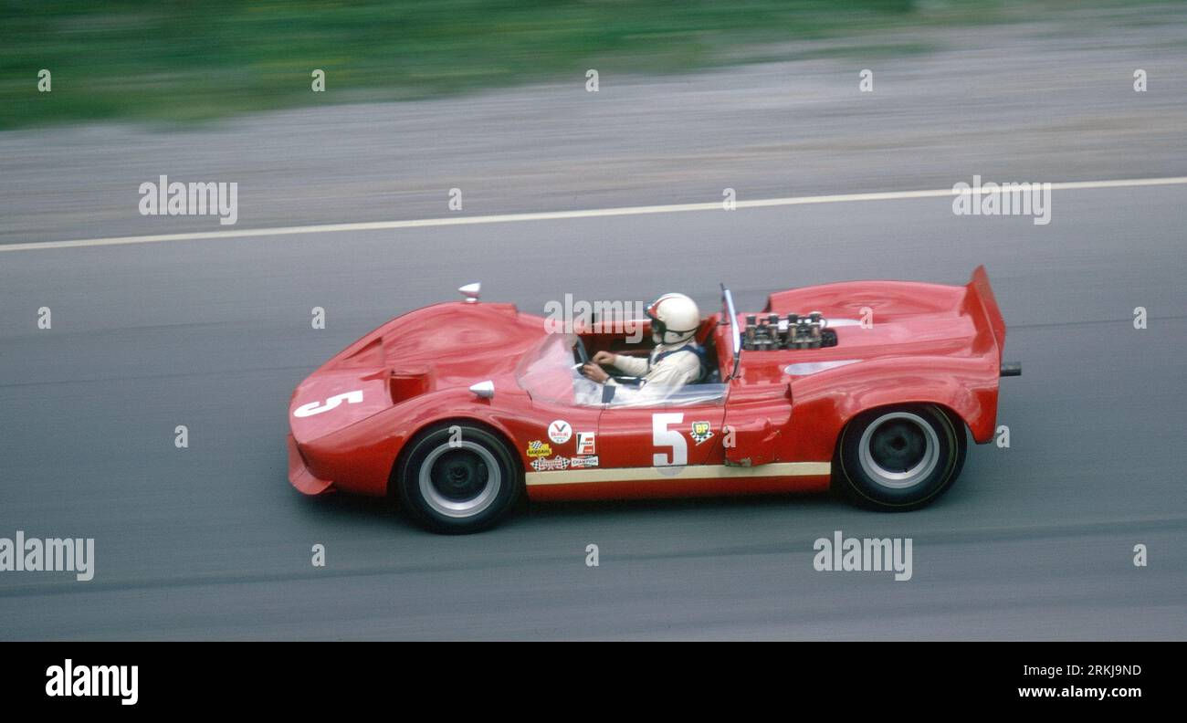 Wallpaper #aovtcpcBcm9NJah-A3Ty167 Chris Amon in a Bruce Mclaren Motor Racing Mclaren Elva Mark Iib