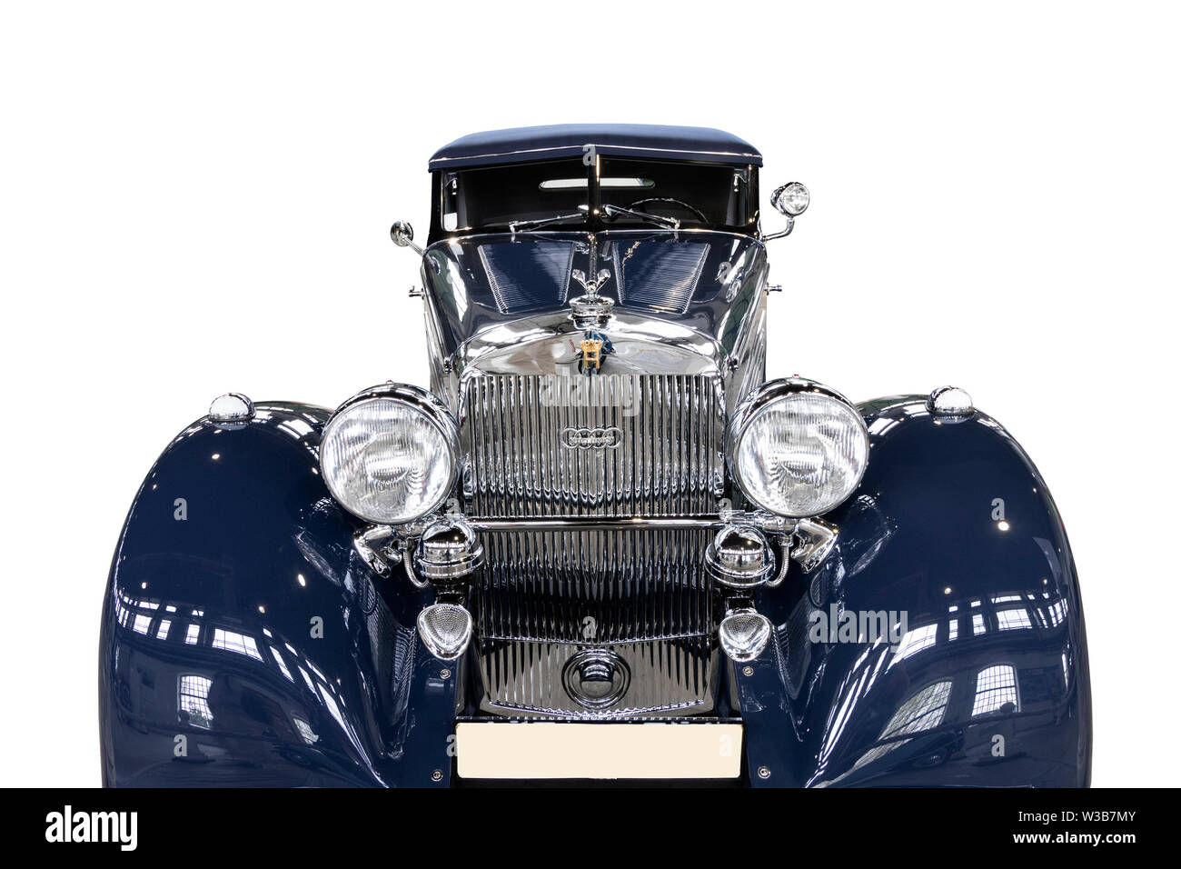 Wallpaper #SCzLSZMB0E1QgA7wqPTc67 Luxury Car Front View Isolated Hi Res Stock Photography and Images Alamy