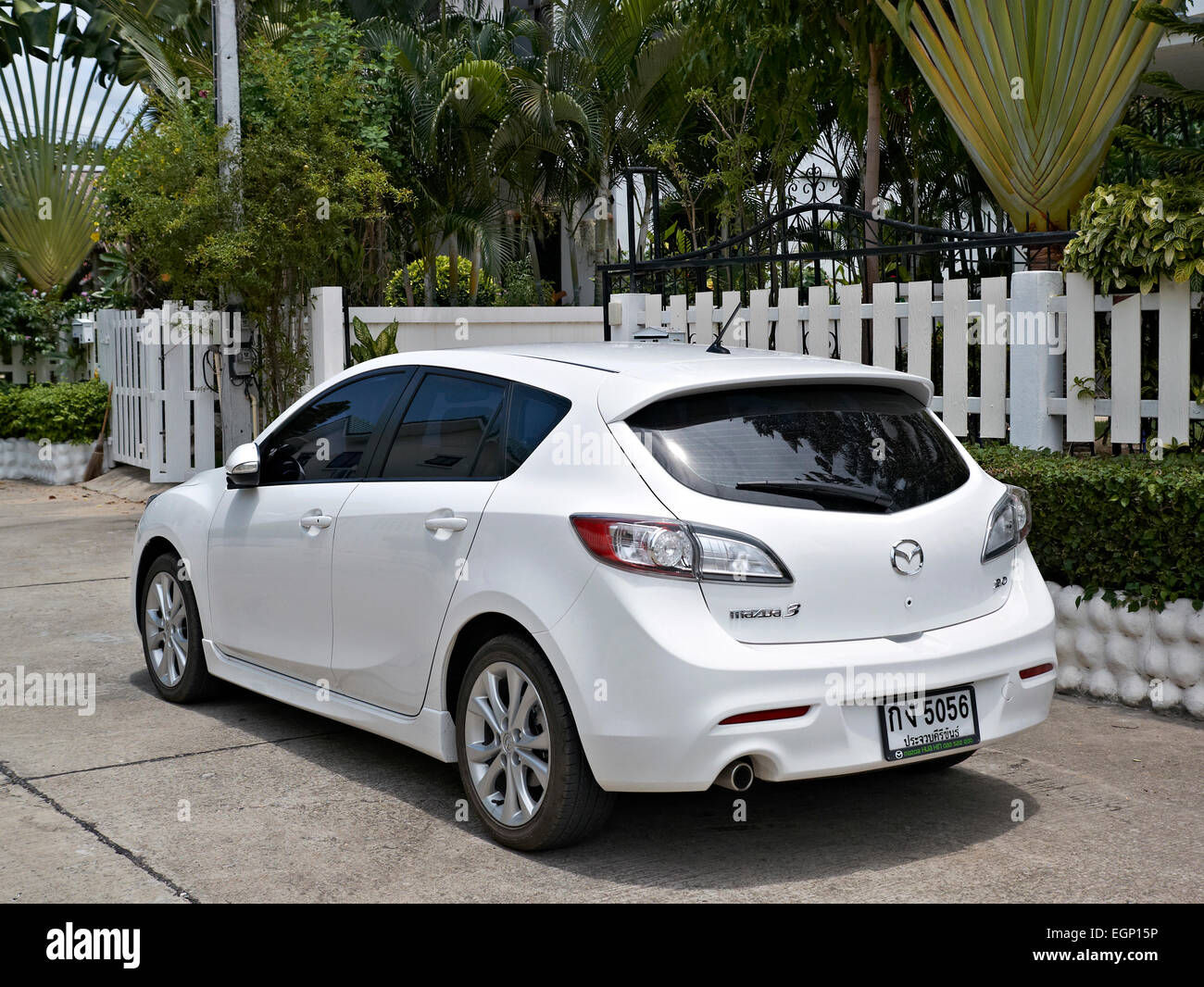Wallpaper #JWi1IZMBSpphPi3-BTHZ215 White Mazda 3 Hatchback Car Stock Photo 79159858 Alamy