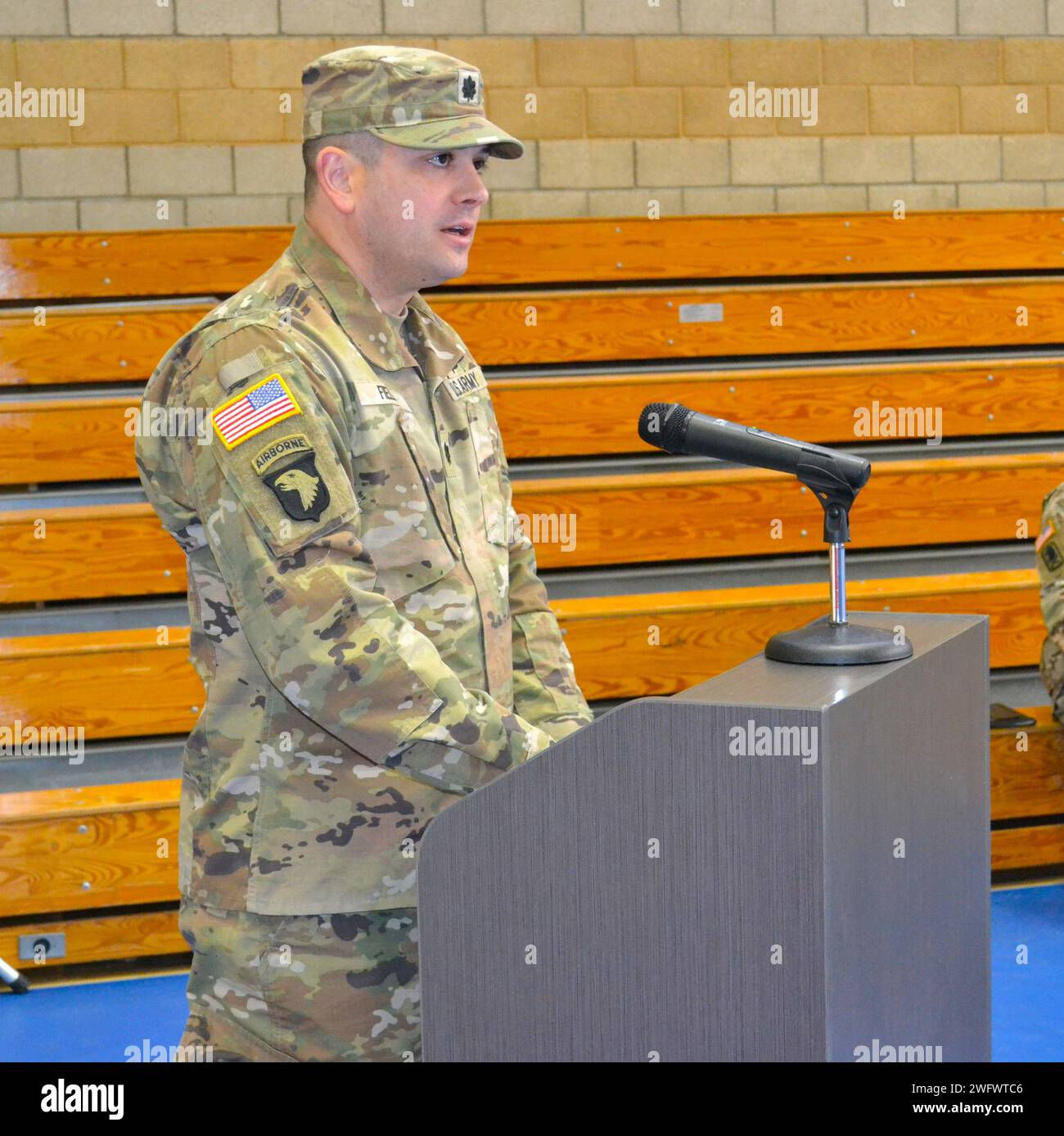 Wallpaper #5WfOApMBSpphPi3-ELDY191 Capt Jonathan Edwards Charlie Company 98th Signal Battalion