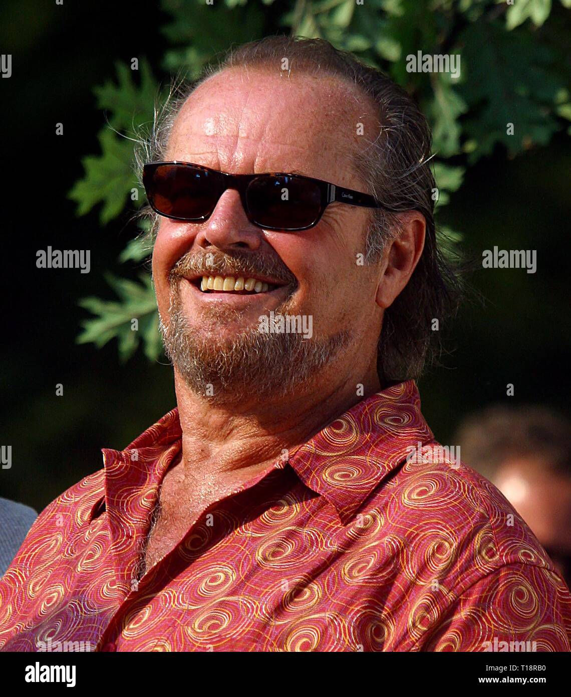 Wallpaper #fO_nS5MBMN-XEVvVGDzL5 Jack Nicholson 2002 on Location Filming the Movie Anger Management