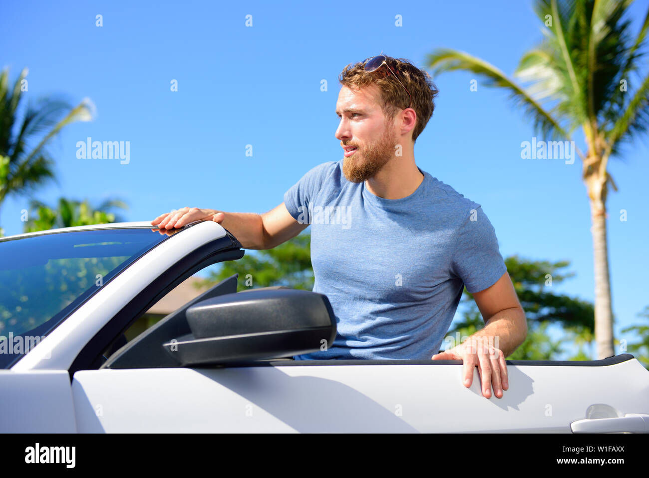 Wallpaper #bhmnKY8BtGB6xQ78uYkT28 Cool Guy Driving Convertible Car Hi Res Stock Photography and Images