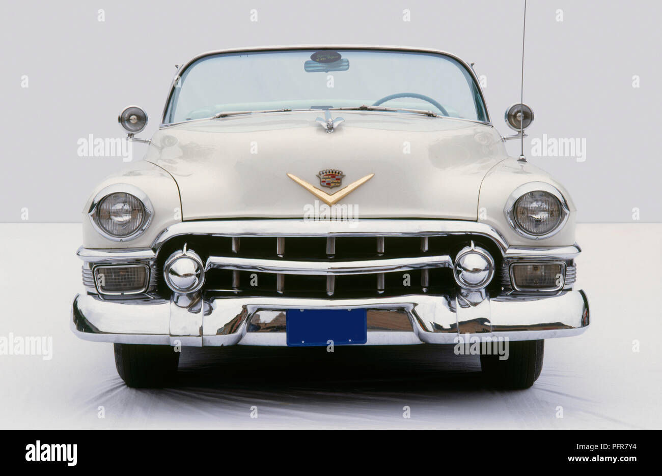 Wallpaper #SCzLSZMB0E1QgA7wqPTc52 Front View of a Cadillac Convertible Stock Photo Alamy