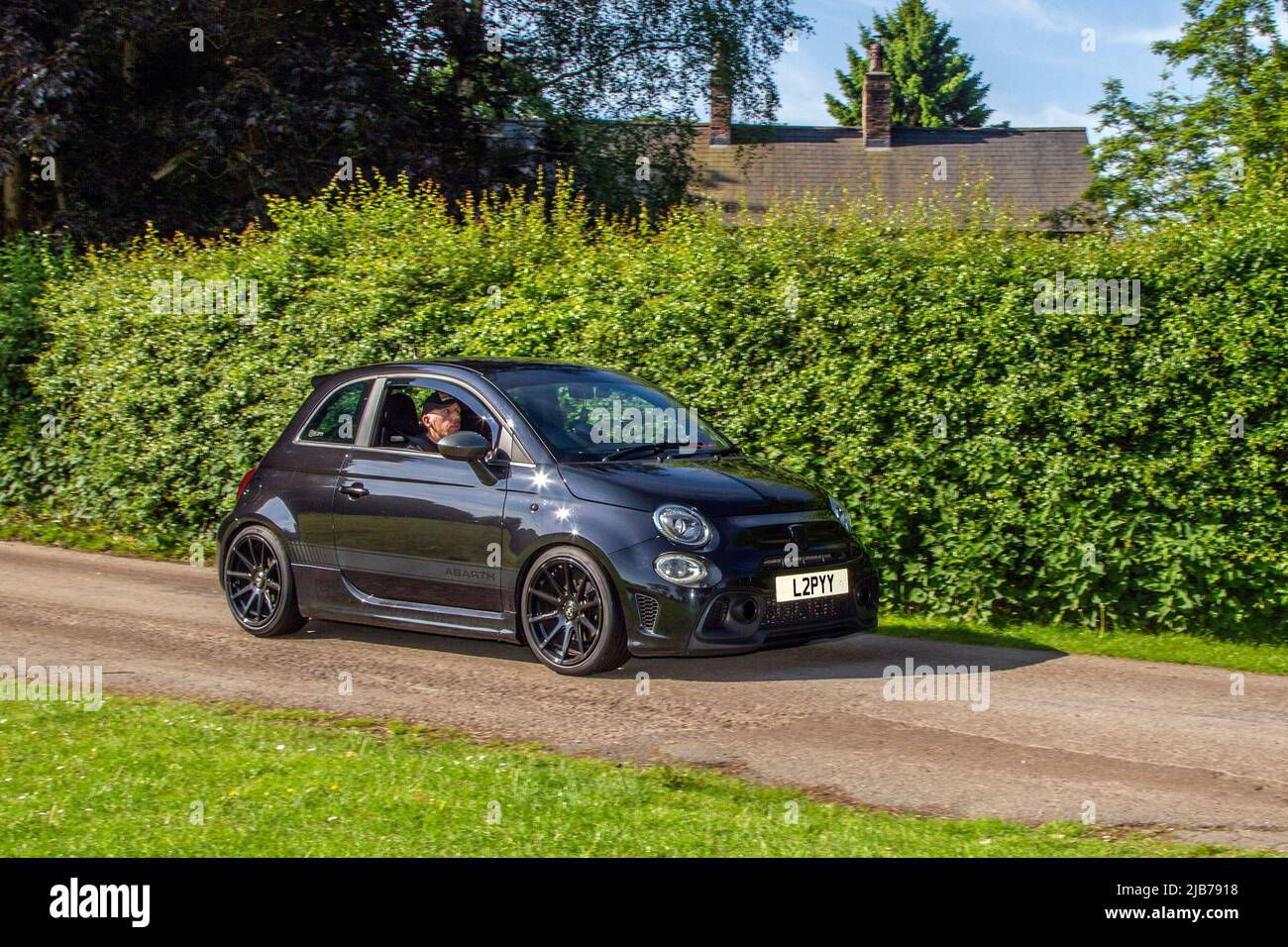 Wallpaper #a819a Front View of Black Fiat 500 Abarth Parked in the Street Editorial