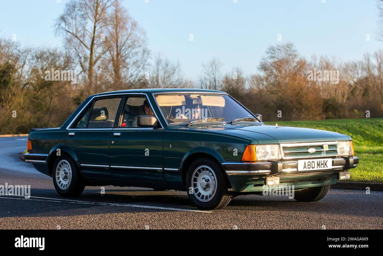 Wallpaper #qmd7DZMBSpphPi3-1eXI198 Stony Stratforduk Jan 1st 2024 1983 Green Ford Granada Ghia Car