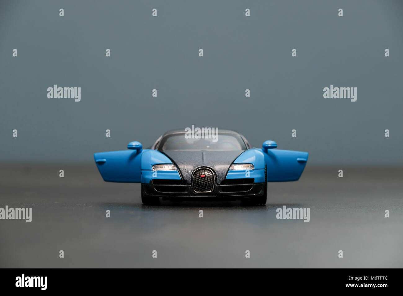 Wallpaper #Z1hnNJMBzN9vxX34lDyA343 Bugatti Veyron Super Sport Hi Res Stock Photography and Images Alamy