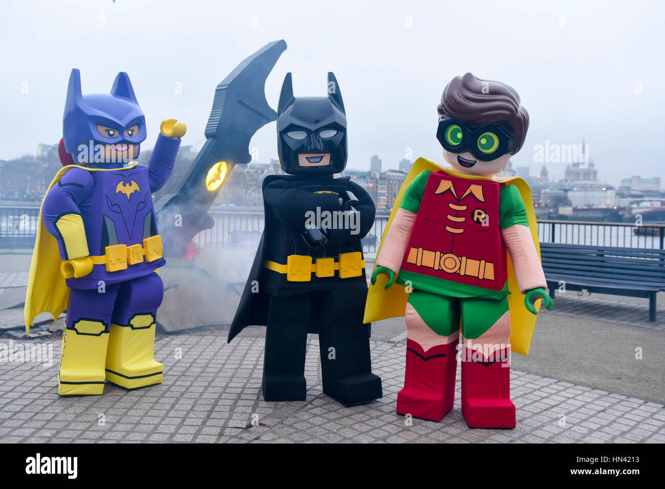 Wallpaper #sKenMpMBlSzal8H1RNu667 London Uk 8th Feb 2017 Lego Batman Batgirl and Robin Costumed