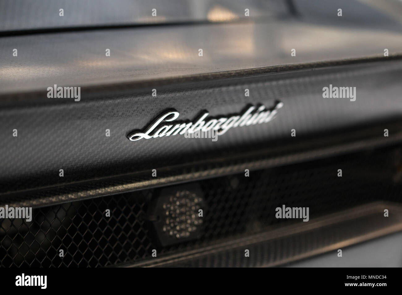 Wallpaper #2MmYjpcB-VVLIetlOGrD41 Lamborghini Italia Hi Res Stock Photography and Images Alamy