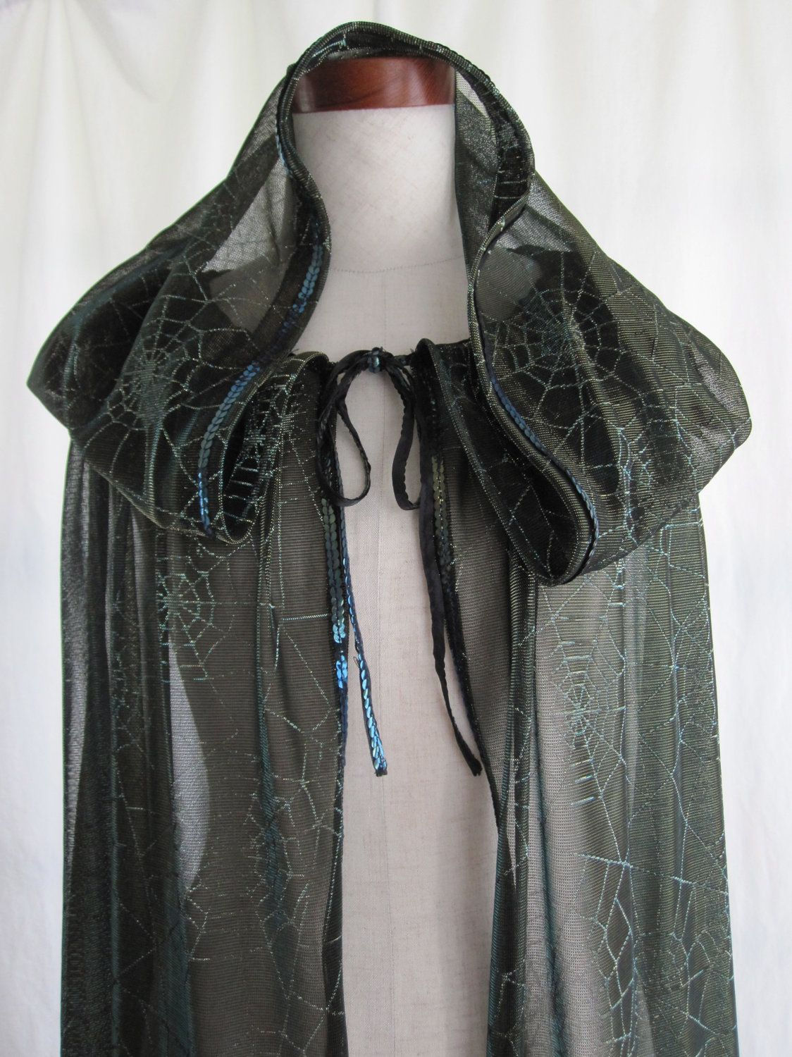 Wallpaper #MPSwOZMBKFX8bn3r33ez265 Iridescent Spider Web Cape by Kitschnvintage via Etsy Cool Outfits