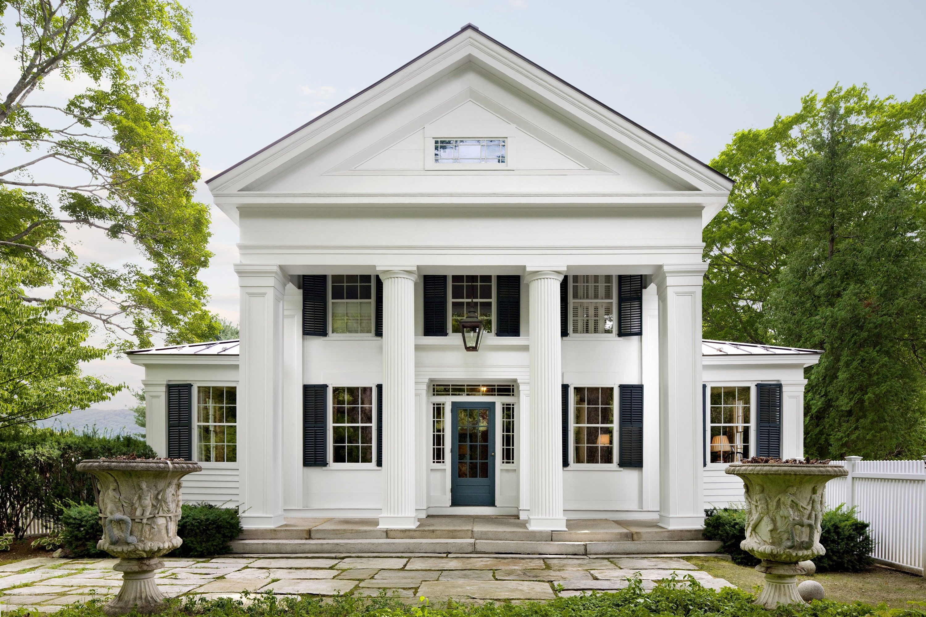 Wallpaper #qJy34JIBZHQxiYara7ci107 25 Homes with Eye Catching Exteriors Greek Revival Home Greek