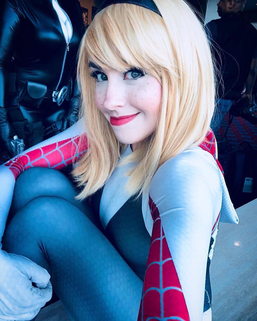 Wallpaper #w_SBOpMBKFX8bn3r_Hjv54 Spider Gwen Cosplay by at Stuffoxcosplay Gwenstacy Spidergwen