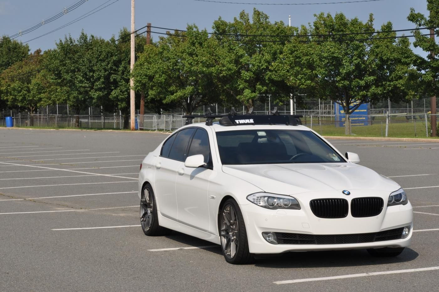 Wallpaper #a2597 01 BMW Ix Xdrive40 Sport Alpine White Paul Tans Automotive News