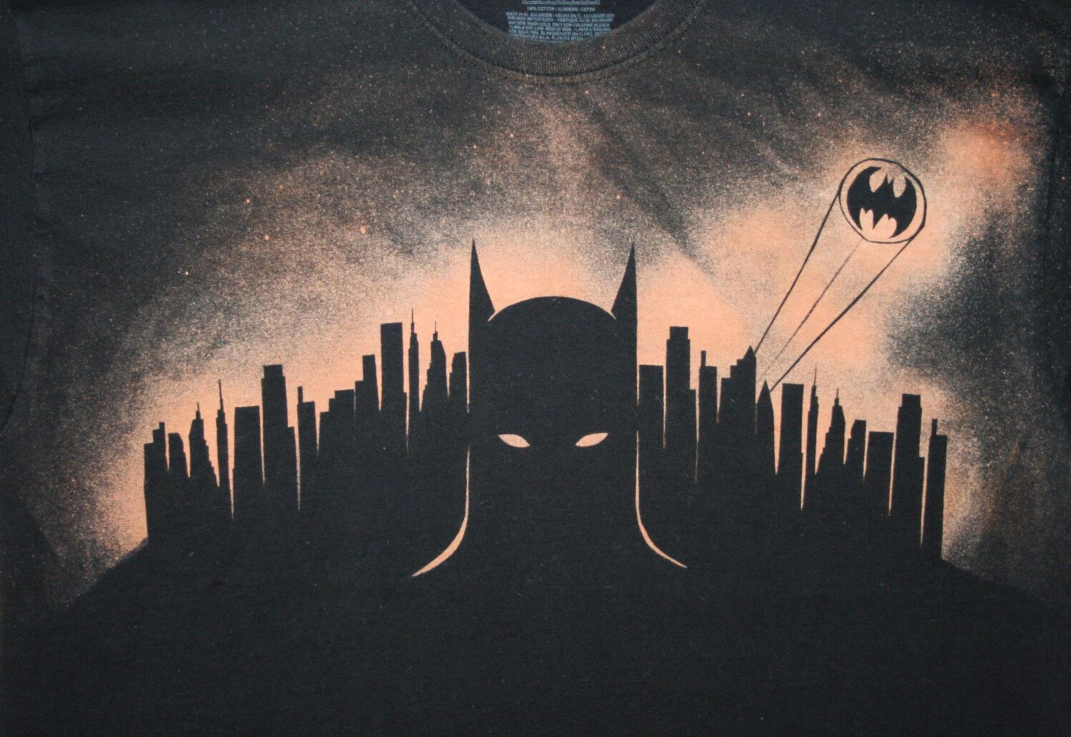 Wallpaper #b3279I4Bnwiau_P6fRDC45 Batman with Gotham City Skyline City Artwork Gotham City Skyline