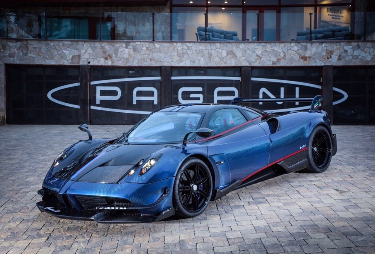 Wallpaper #u2fDApMBSpphPi3-orAs55 Pagani Huayra Bc Made Out of Exposed Blue Black Carbon Fiber W Red