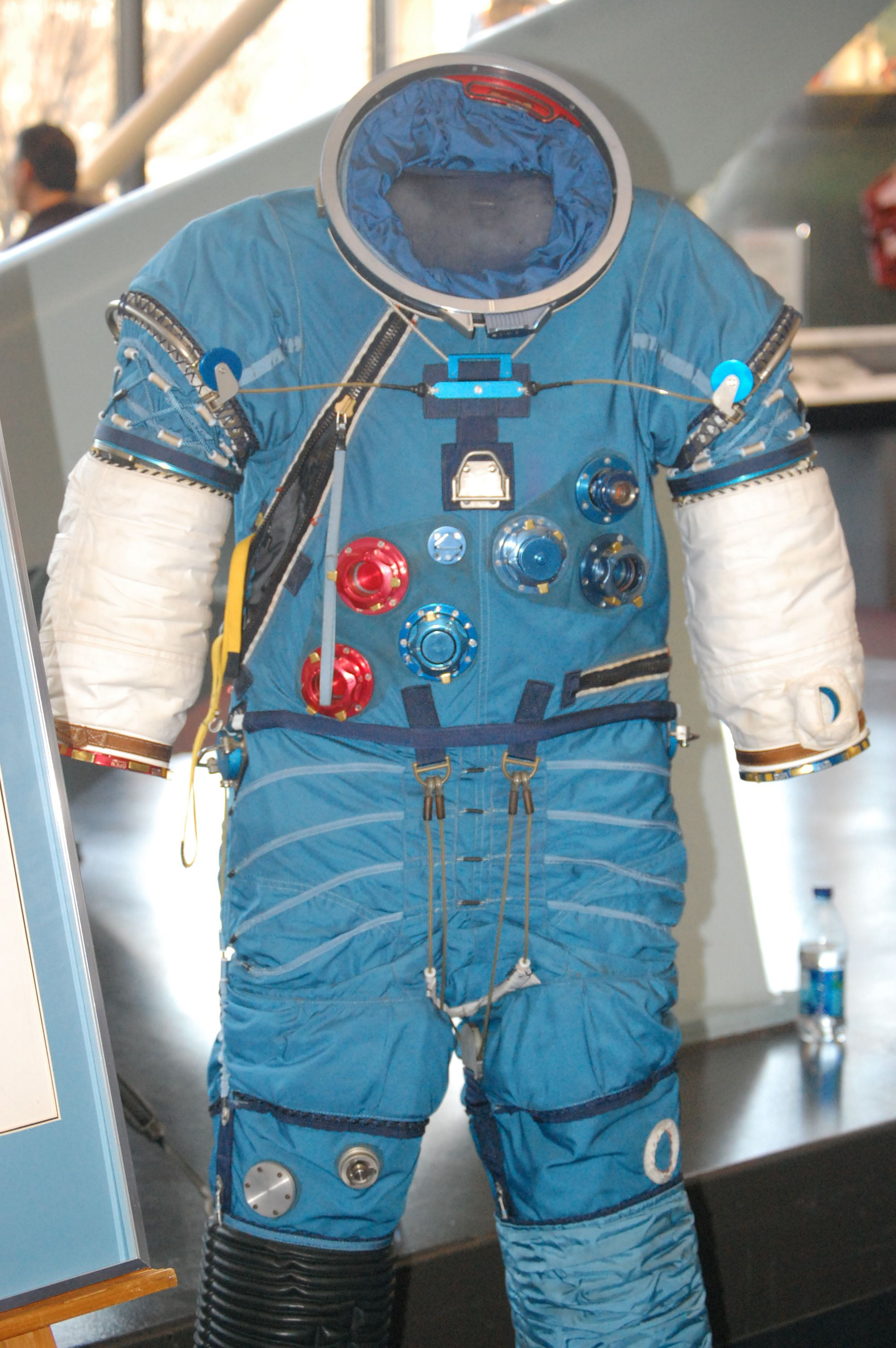 Wallpaper #e2eE_JIBSpphPi3-ZZiW94 Apollo Suit Unknown Date Apollo Space Program Nasa Space Program