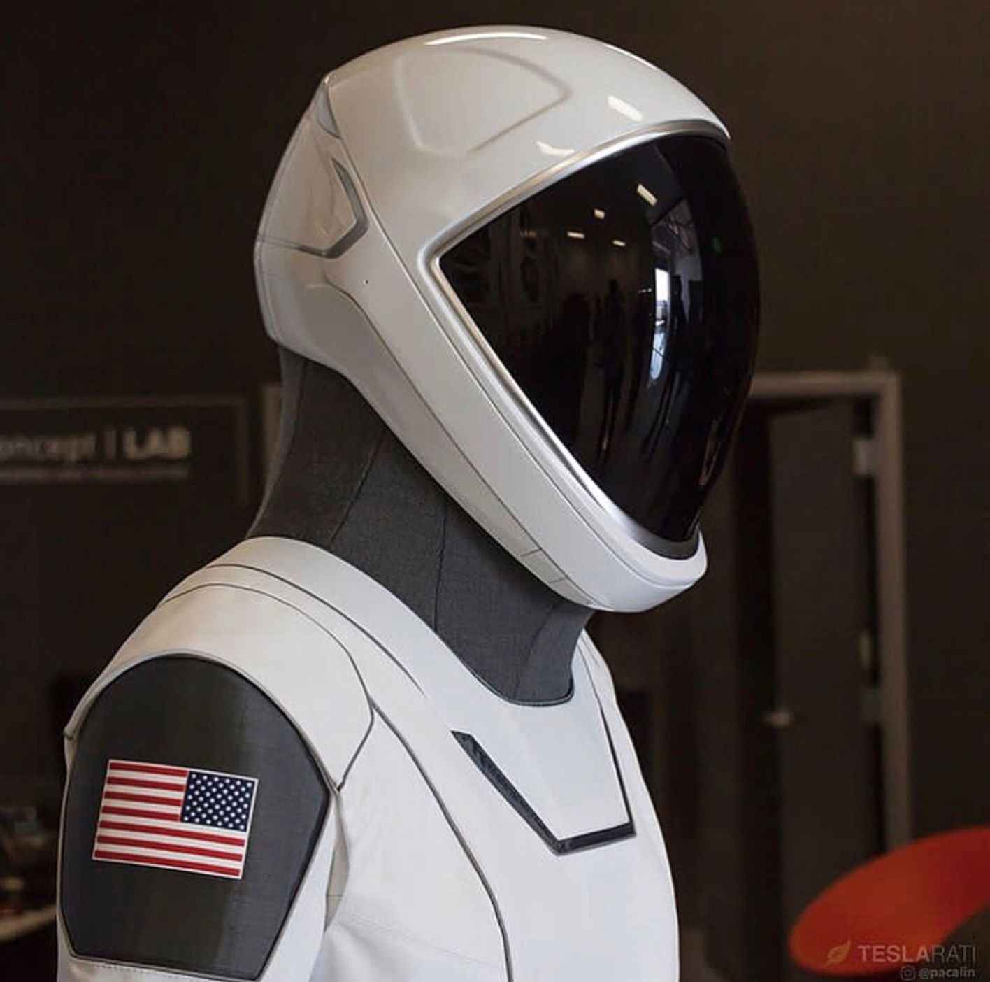 Wallpaper #2BGgM5MBXrlMTfB5u0qk116 Wow New Daft Punk Helmet Looks Classy Af Album on Imgur Spacex