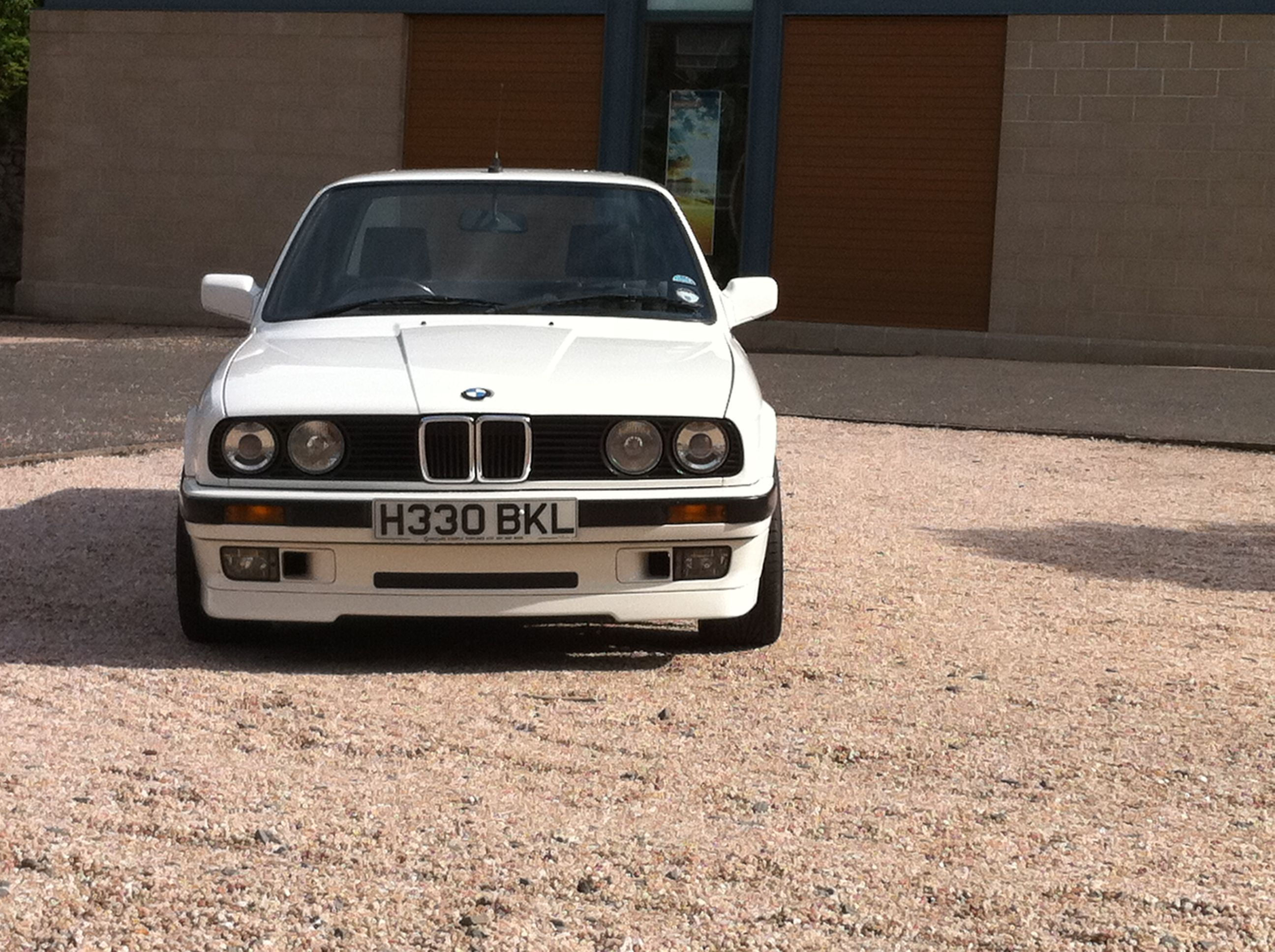 Wallpaper #a2597 01 BMW Ix Xdrive40 Sport Alpine White Paul Tans Automotive News
