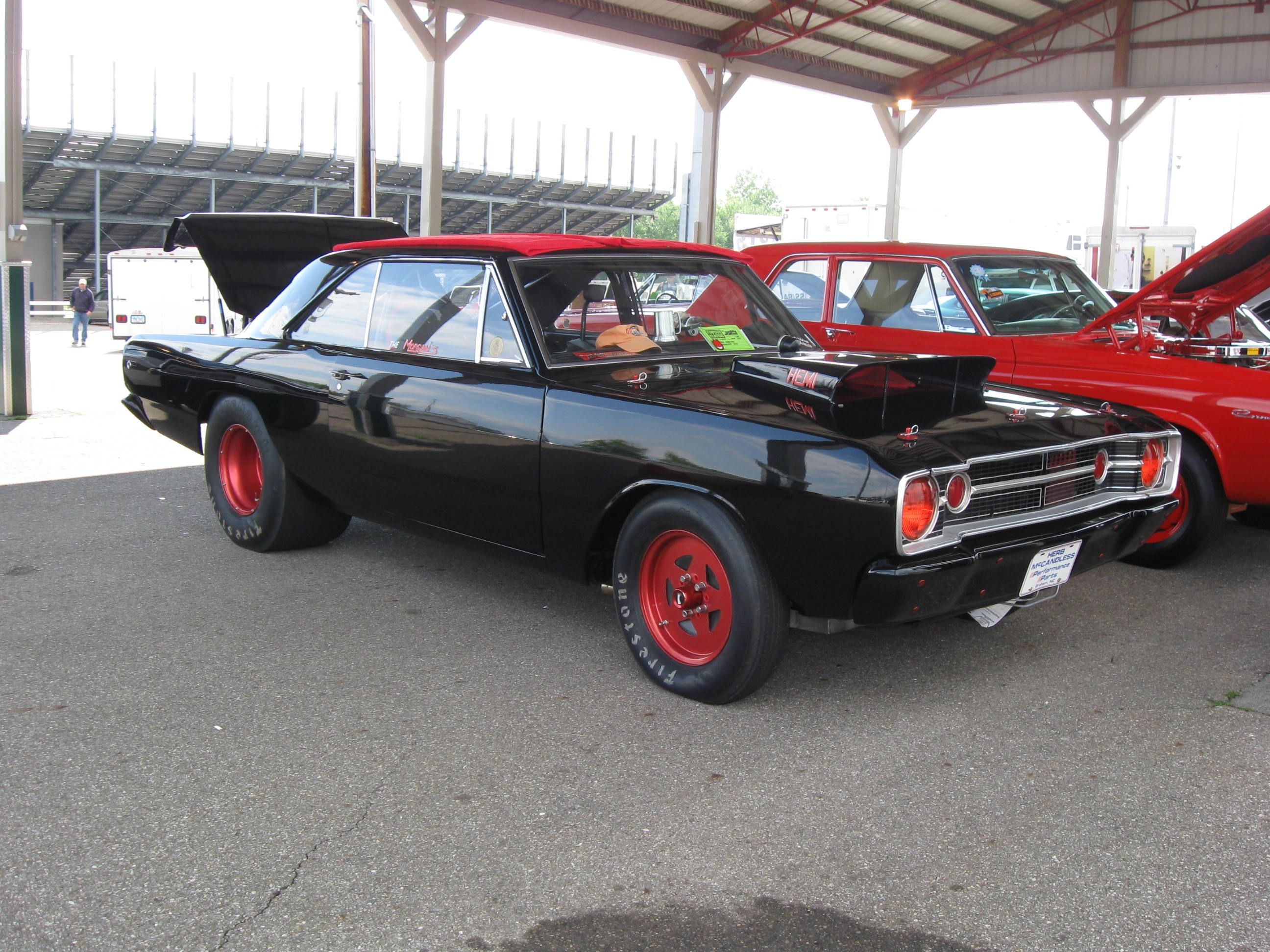 Wallpaper #eWc3-ZIBSpphPi3-Oozs228 Hemi Dart Photo by Mopar Belle at the Chrysler Power Classic Mopar