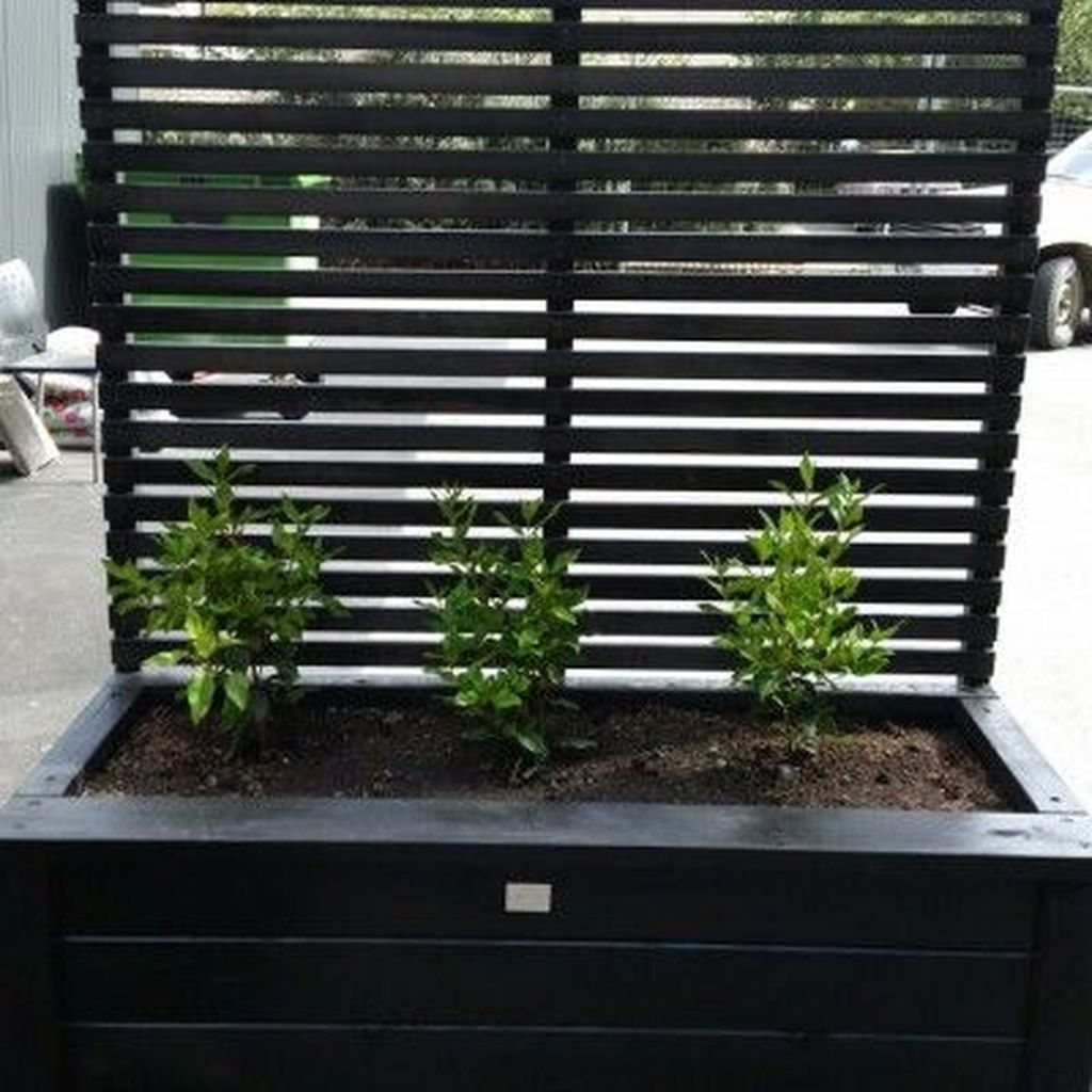 Wallpaper #21B61 20 Outdoor Privacy Screen with Planter Box