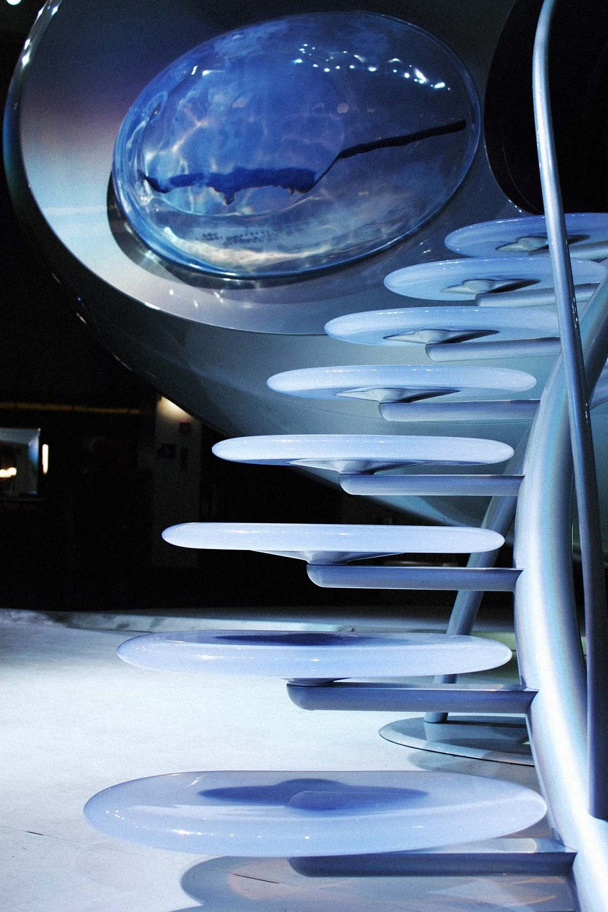 Wallpaper #jRkYBI8BtGB6xQ78Lk3T10 Y2kaestheticinstitute Detail Shot of Wave Ufo by Mariko Mori 1999