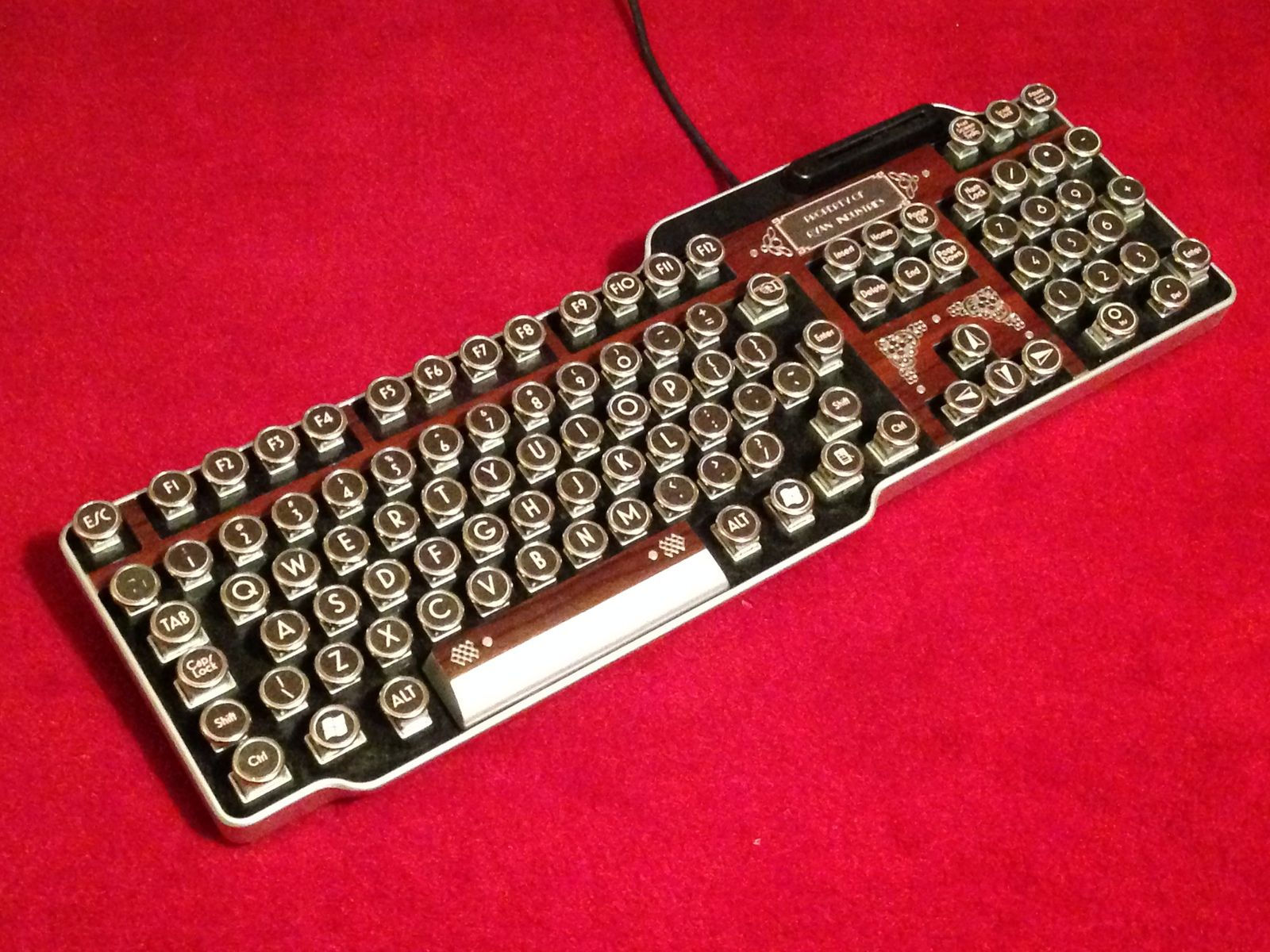 Wallpaper #I6WROJMBVBiSkHCaw440276 Here We Have a Handcrafted Steampunk Keyboard It is Completely