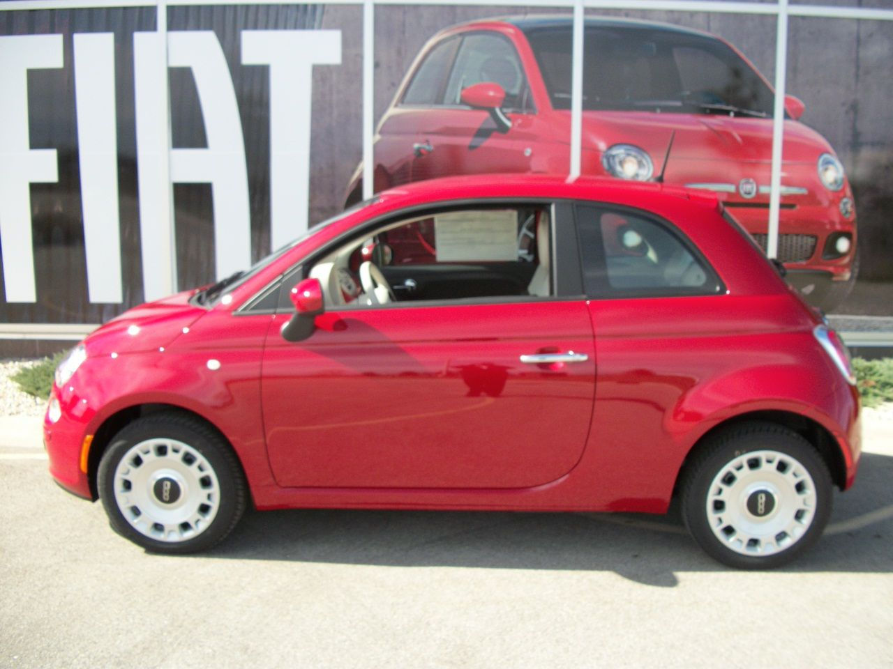 Wallpaper #qmd-DJMBSpphPi3-ad6B158 Fiat 500