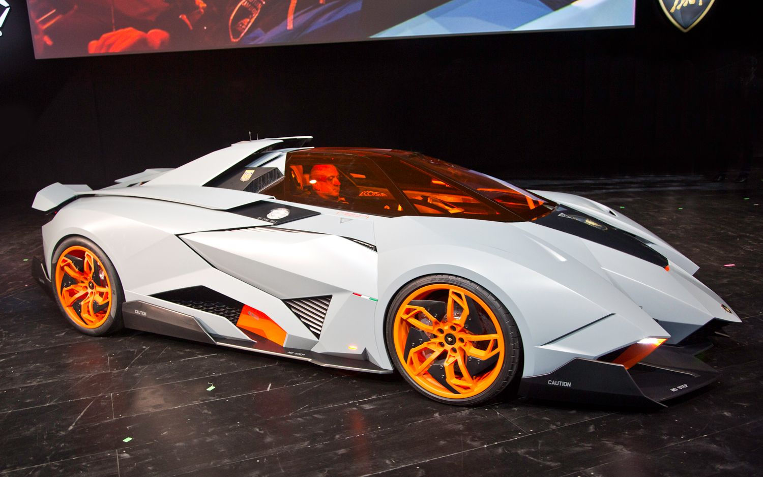 Wallpaper #a6e2f Lamborghini Egoista Super Car Lamborghini Egoista Gold