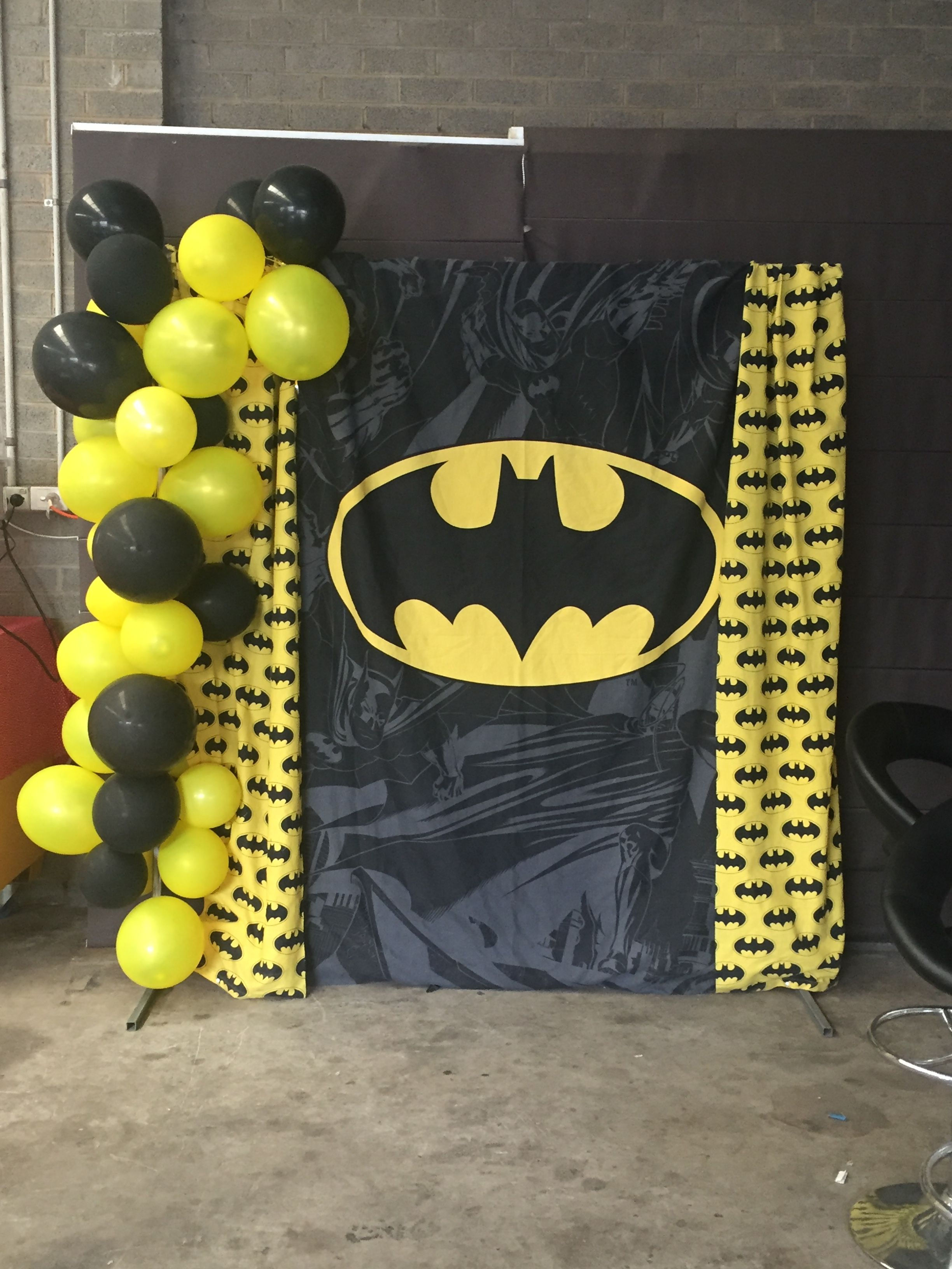 Wallpaper #Cn2Y9I4Bnwiau_P6AxC028 Batman Backdrop for Sawyers 1st Birthday 1st Birthday Birthday