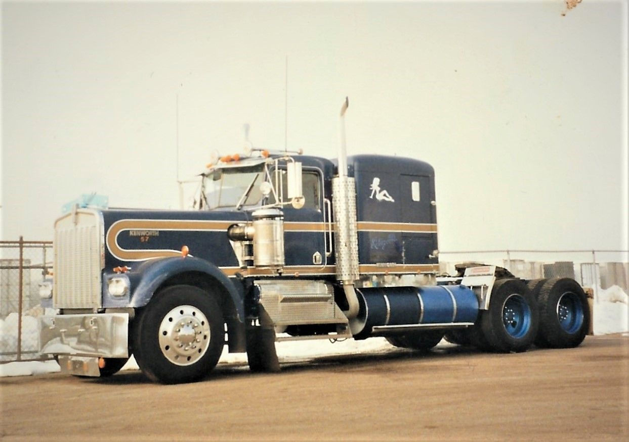 Wallpaper #rbg73JIBJvJKYCmEZfqB416 Jrs Big Bad Cat V8 Powered 1977 Kenworth W900a Extended Hood Trucks