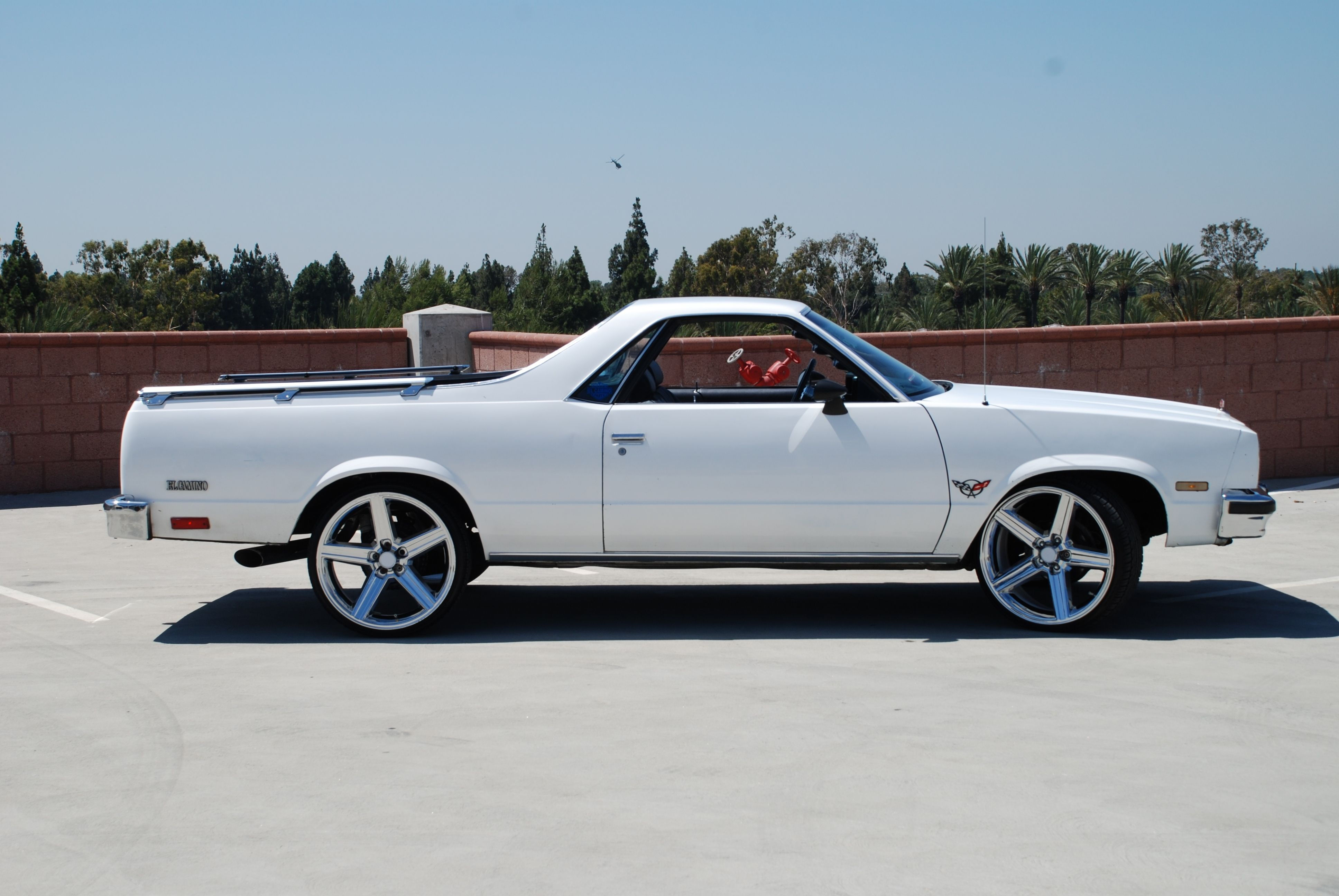 Wallpaper #75859 Taking the 80s Style Box Chevy to the Extreme on 26s Hot Donk