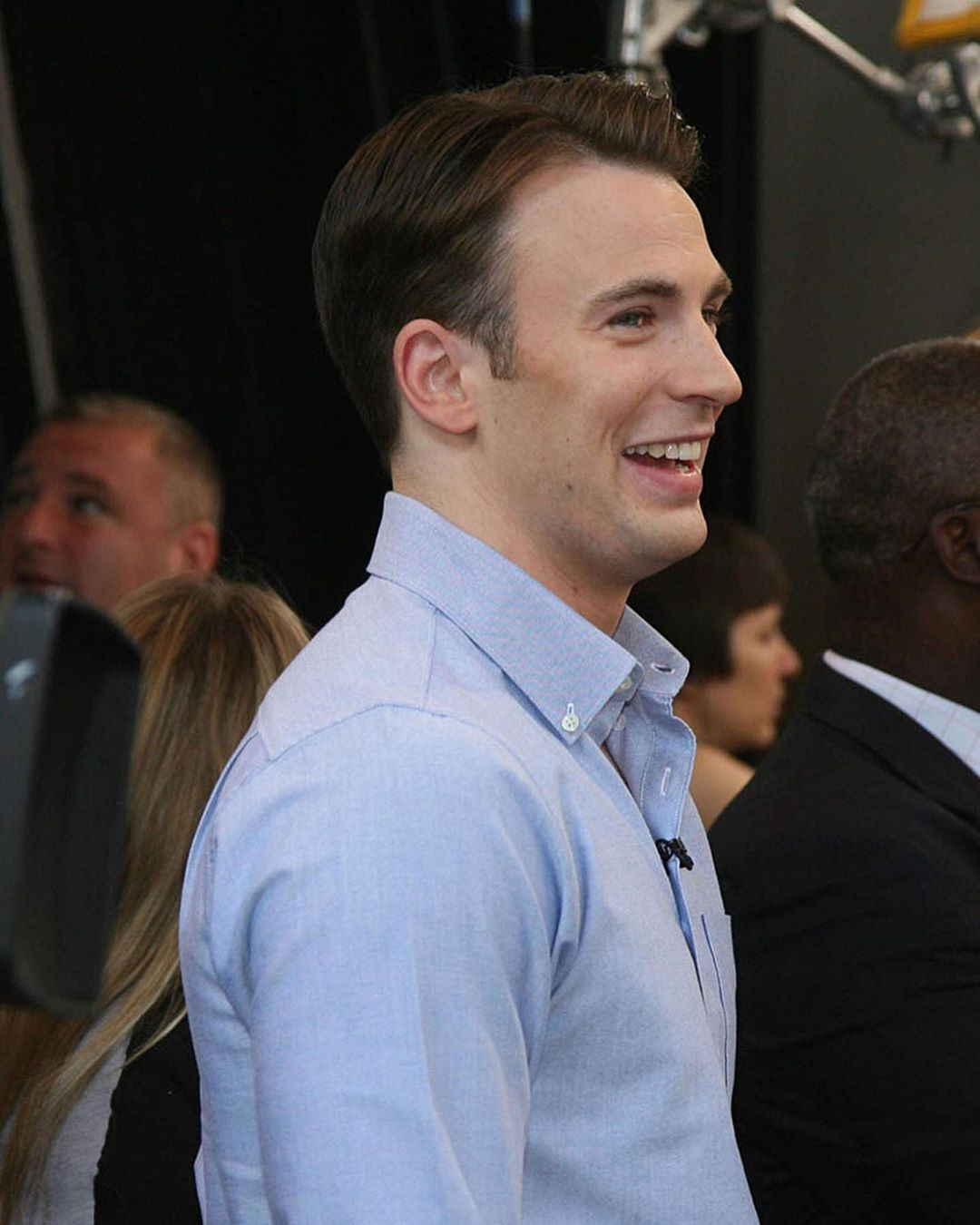 Wallpaper #12hxHJMBSpphPi3-HCIZ11 Aly on Instagram Tb Chris Evans at Good Morning America July 2011