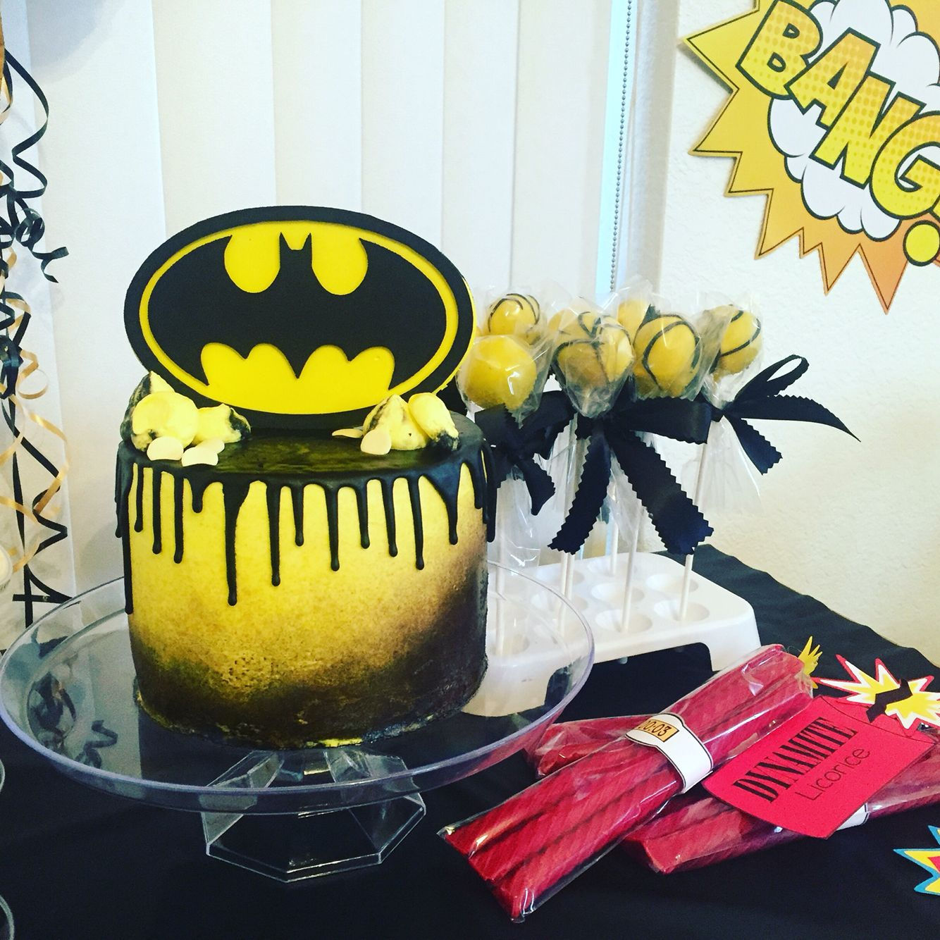 Wallpaper #GRniHY8BtGB6xQ78u3j33 Batman Drip Cake Niki Diggs Cakes Catering El Paso