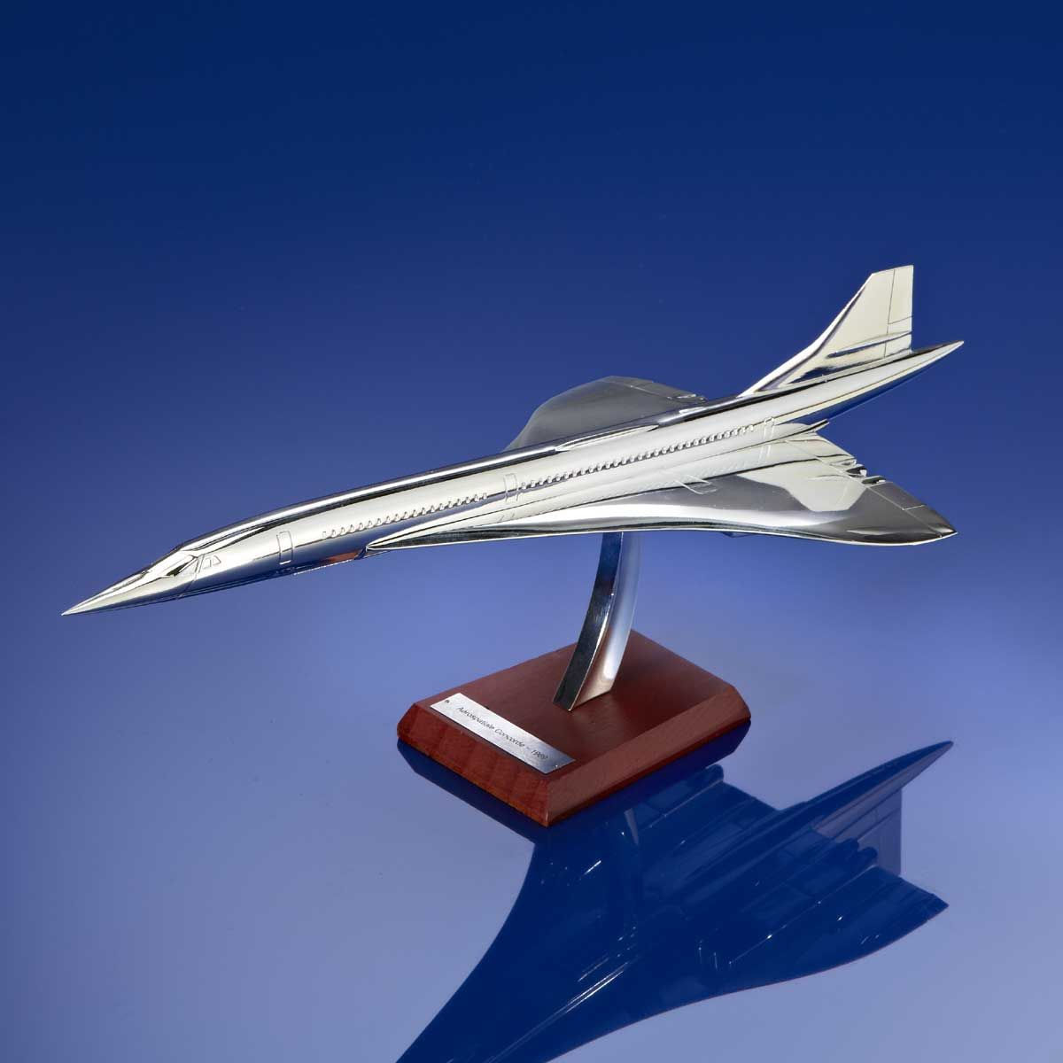 Wallpaper #v7hw2pIBJvJKYCmEjfFq170 Silver Classics Airplane Model Series Model Airplanes Classic Model