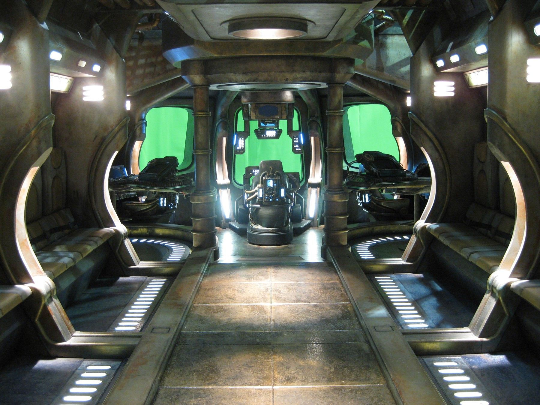 Wallpaper #rxmbHo8BtGB6xQ780nmM59 Fi Sci Spaceship Interior Shuttle Interior Look Out to Green Screen
