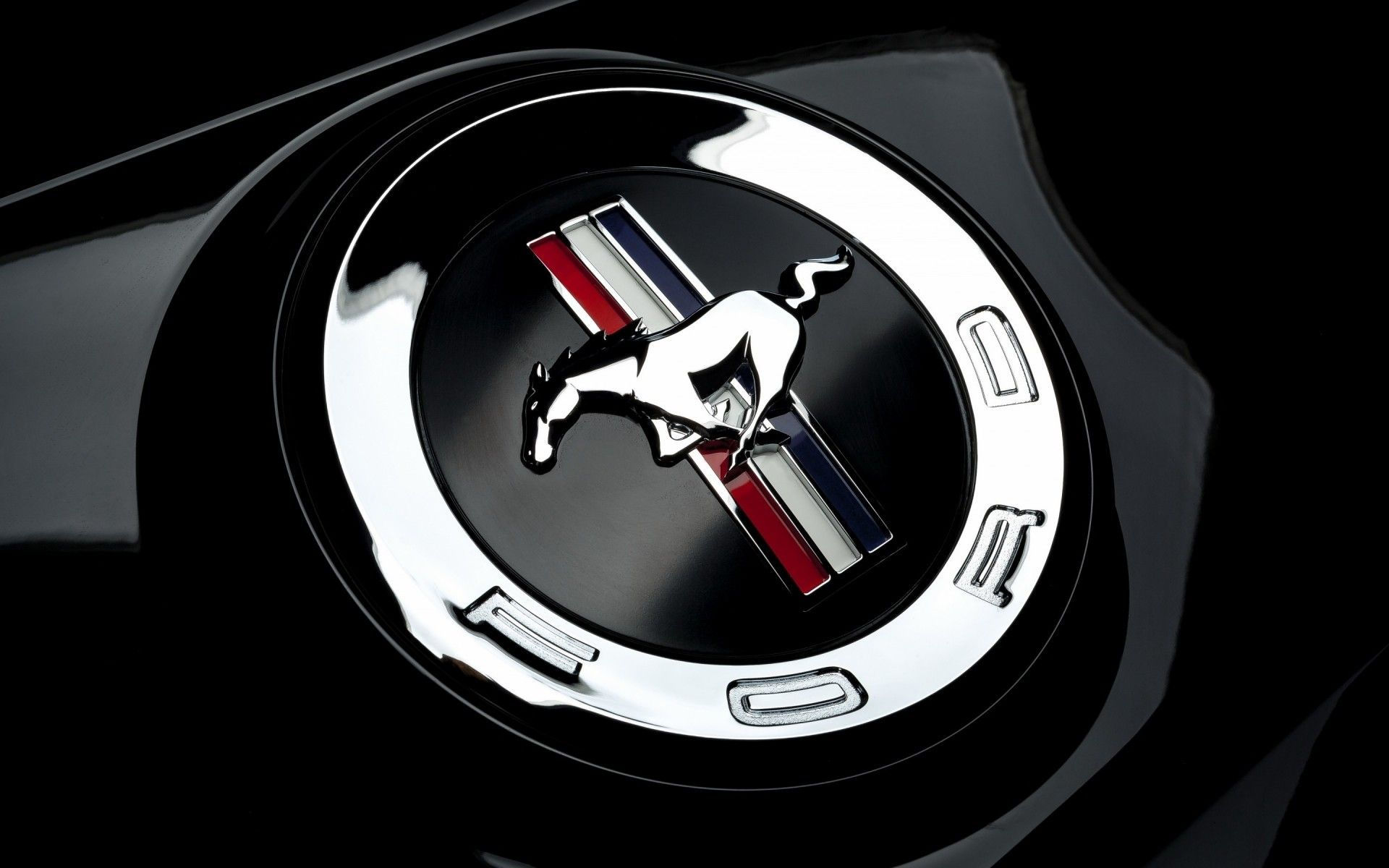 Wallpaper #yHQgwY4B_8f4nGFasm3C19 Ford Mustang Emblem iPhone Wallpapers for Free Mustang Logo Ford