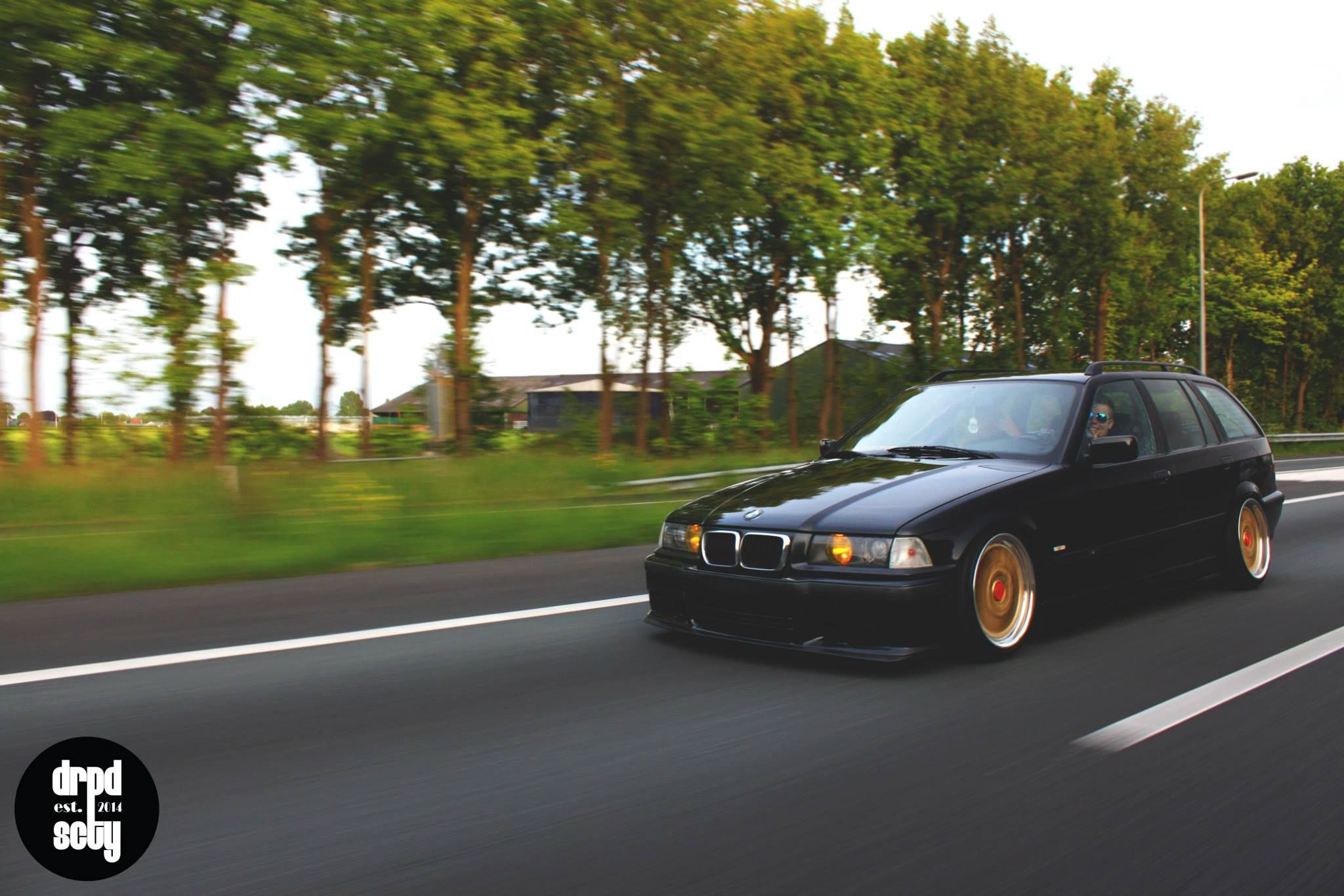 Wallpaper #NUDCMZMBJhL2WPbaZMi090 Black BMW E36 Touring on Cult Classic Bbs Ry Wheels