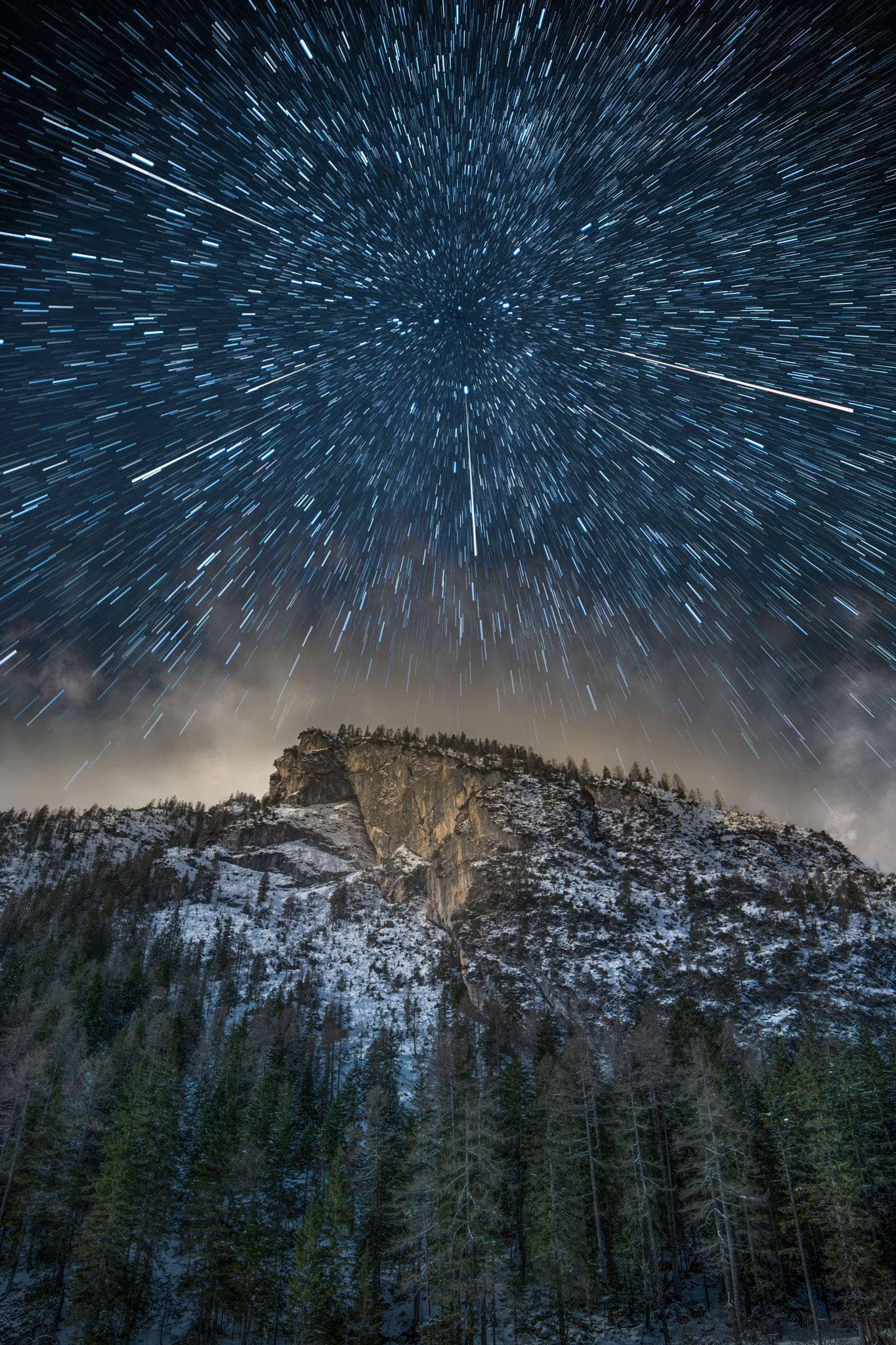 Wallpaper #s-9ES5MBMN-XEVvVNzoH58 Mountain Zoom Startrail Mountain Zoom Startrail Nikon D5500 Samyang