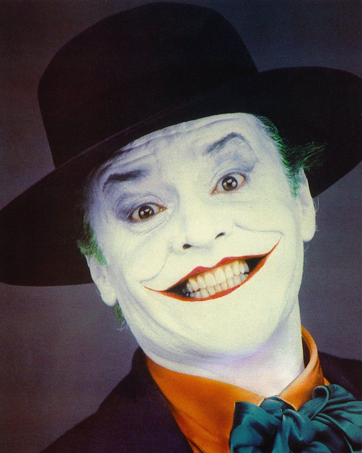 Wallpaper #QBnbLo8BtGB6xQ78A5bk23 Jack Nicholsons Joker with the Crazy Clown Psycho Smile Batman vs