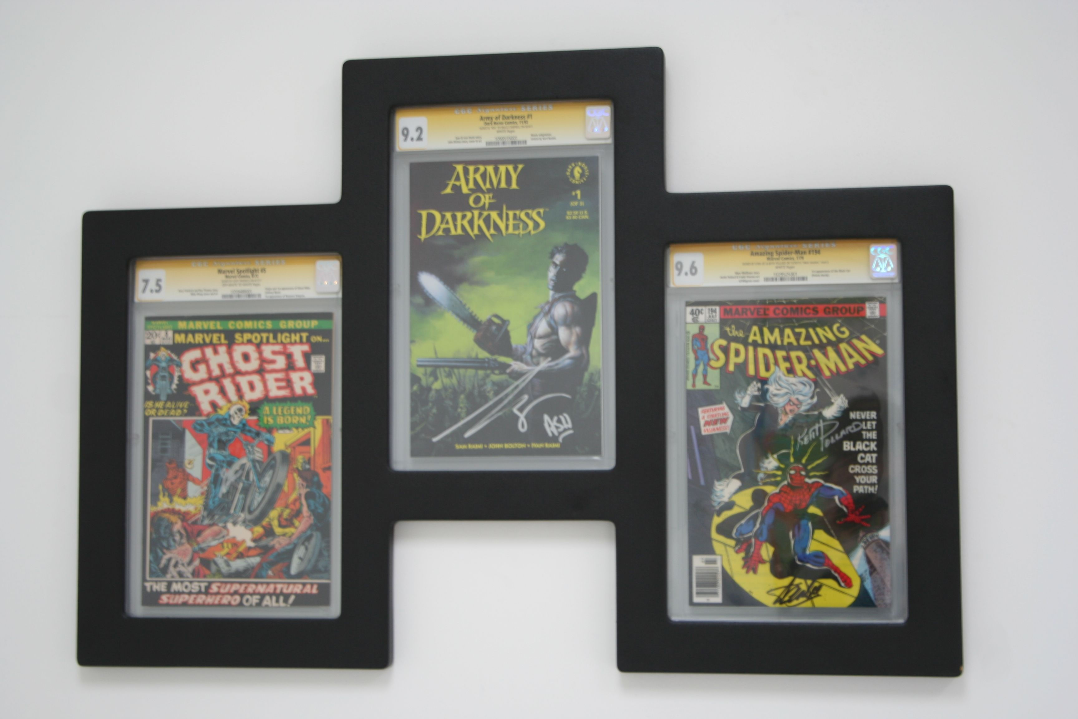 Wallpaper #xRlhOo8BtGB6xQ78bqyO59 Comic Book Frames and Displays for Cgc Graded Books