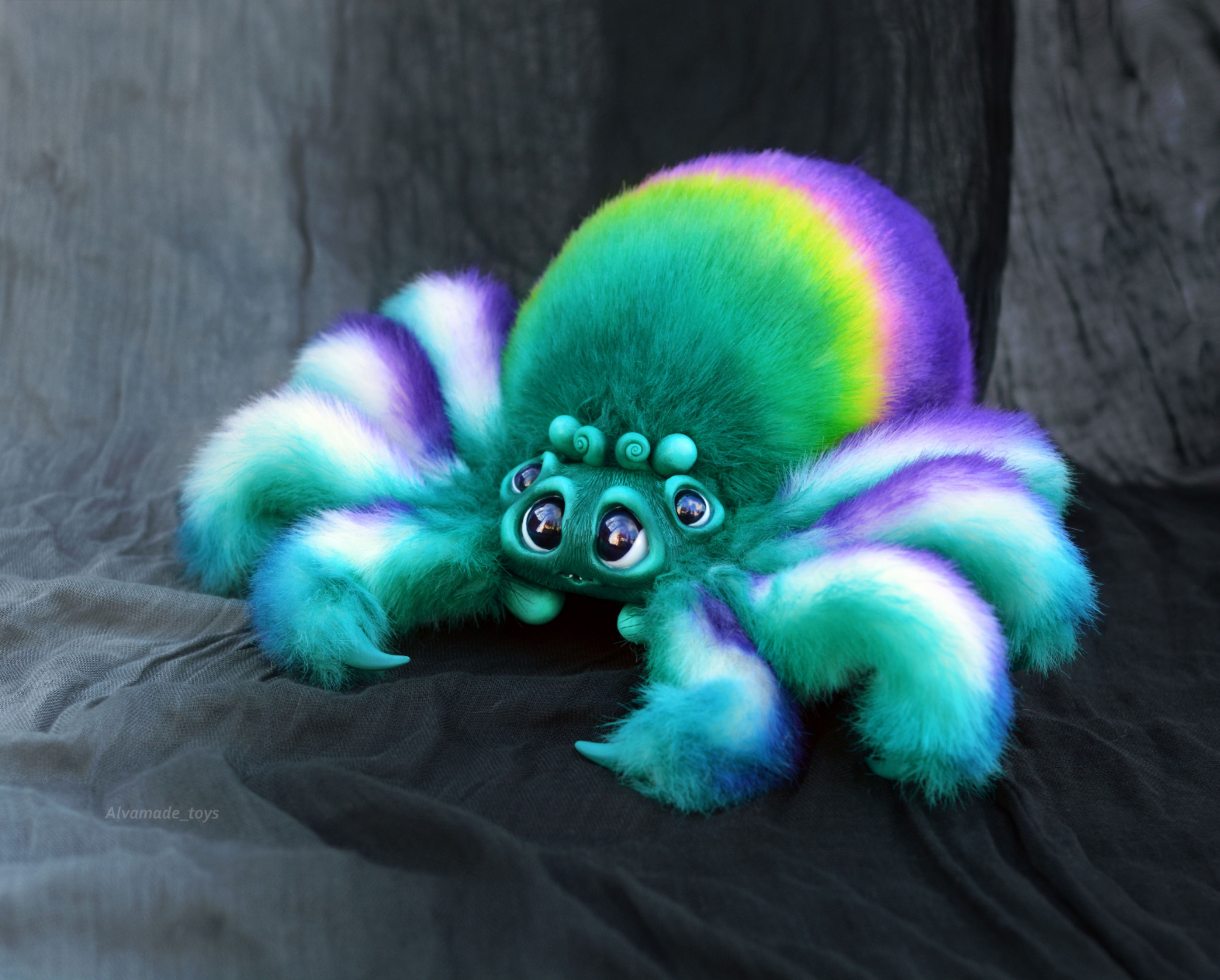 Wallpaper #JfQuOpMBKFX8bn3rLXjG363 Green Rainbow Spider in 2020 Cute Fantasy Creatures Cute Animals