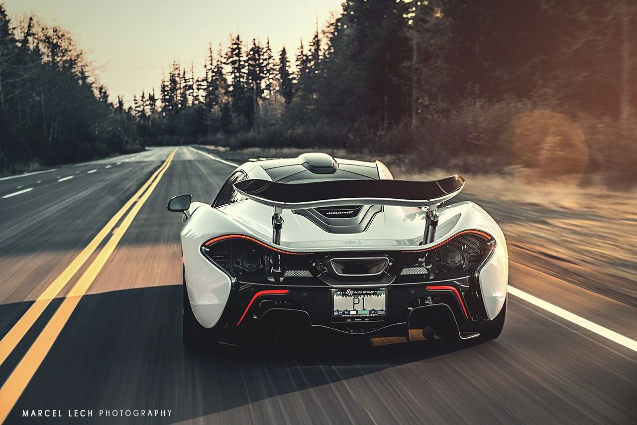 Wallpaper #bWhyIZMBSpphPi3-IzBD253 Stunning White Mclaren P1 Rear View in Motion Mclaren Mclaren P1