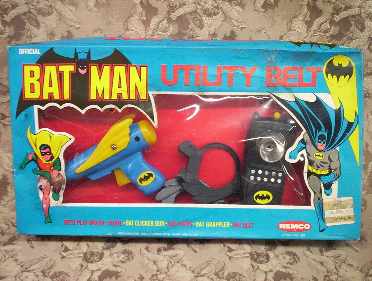Wallpaper #UnfFJpMB-pgBXx60VaNl159 Vintage 1975 Official Batman Utility Belt by Remco in Original Box