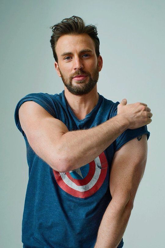 Wallpaper #71840 Interazione Tra Chris Evans E Scarlett Johansson Sui Social Media Tiktok