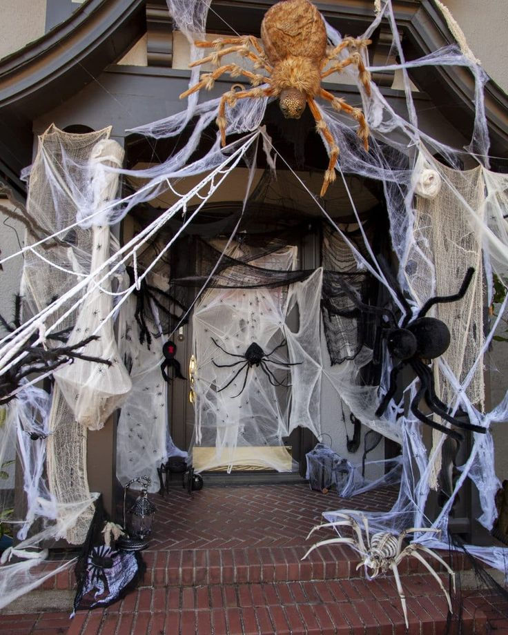 Wallpaper #SLiu2JIBJvJKYCmEWOmY295 Spiders Web Halloween Front Porch Idea Halloween Diy Outdoor Scary