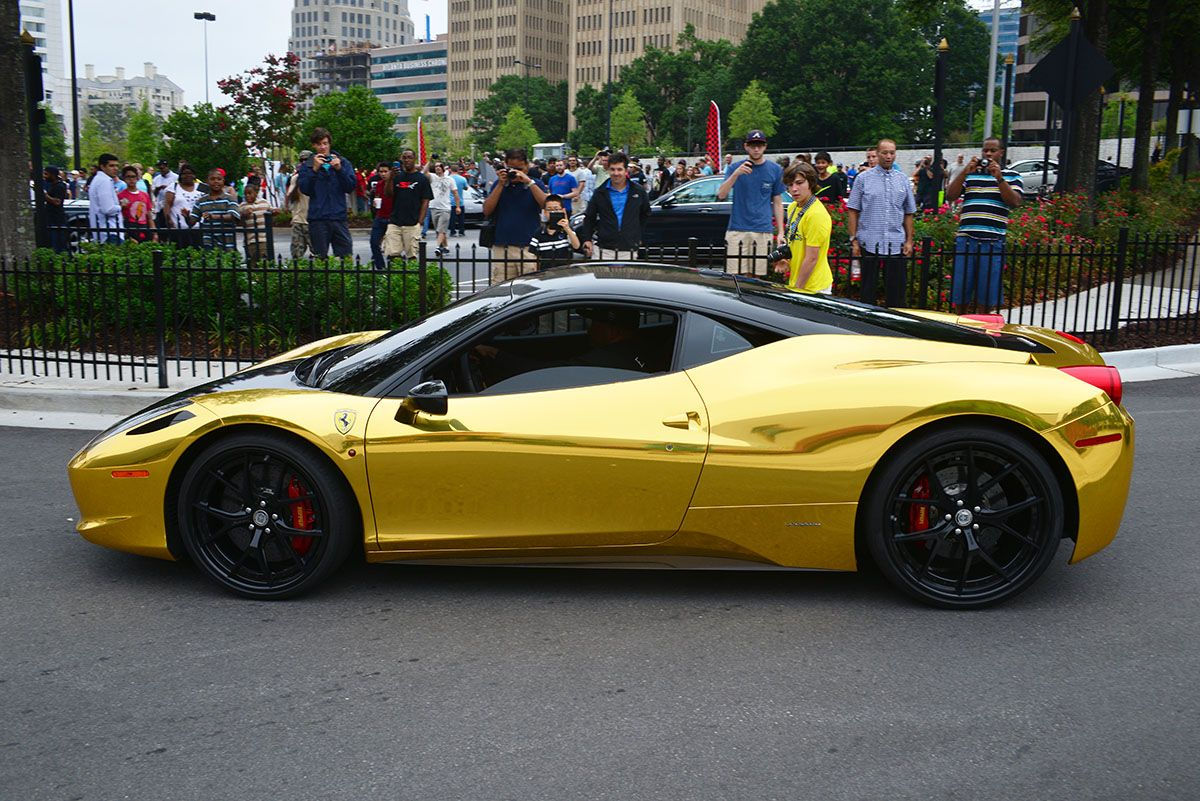 Wallpaper #xRlrEI8BtGB6xQ78Q14r33 Metallic Gold Ferrari 458 Italia in Buckhead Atlanta Streets