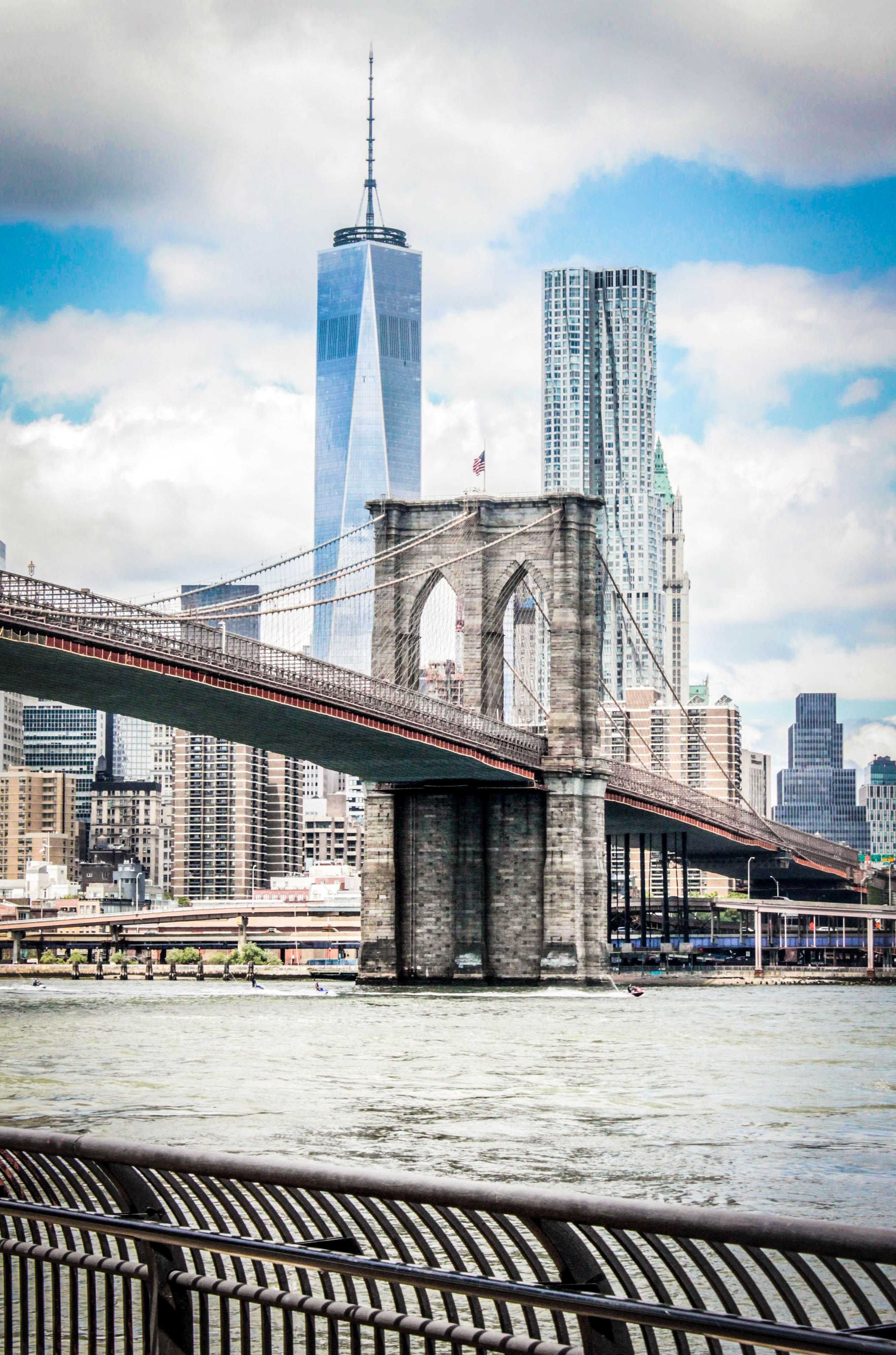 Wallpaper #66e34 Brooklyn Bridge in New York the Iconic Crossing Between Manhattan and