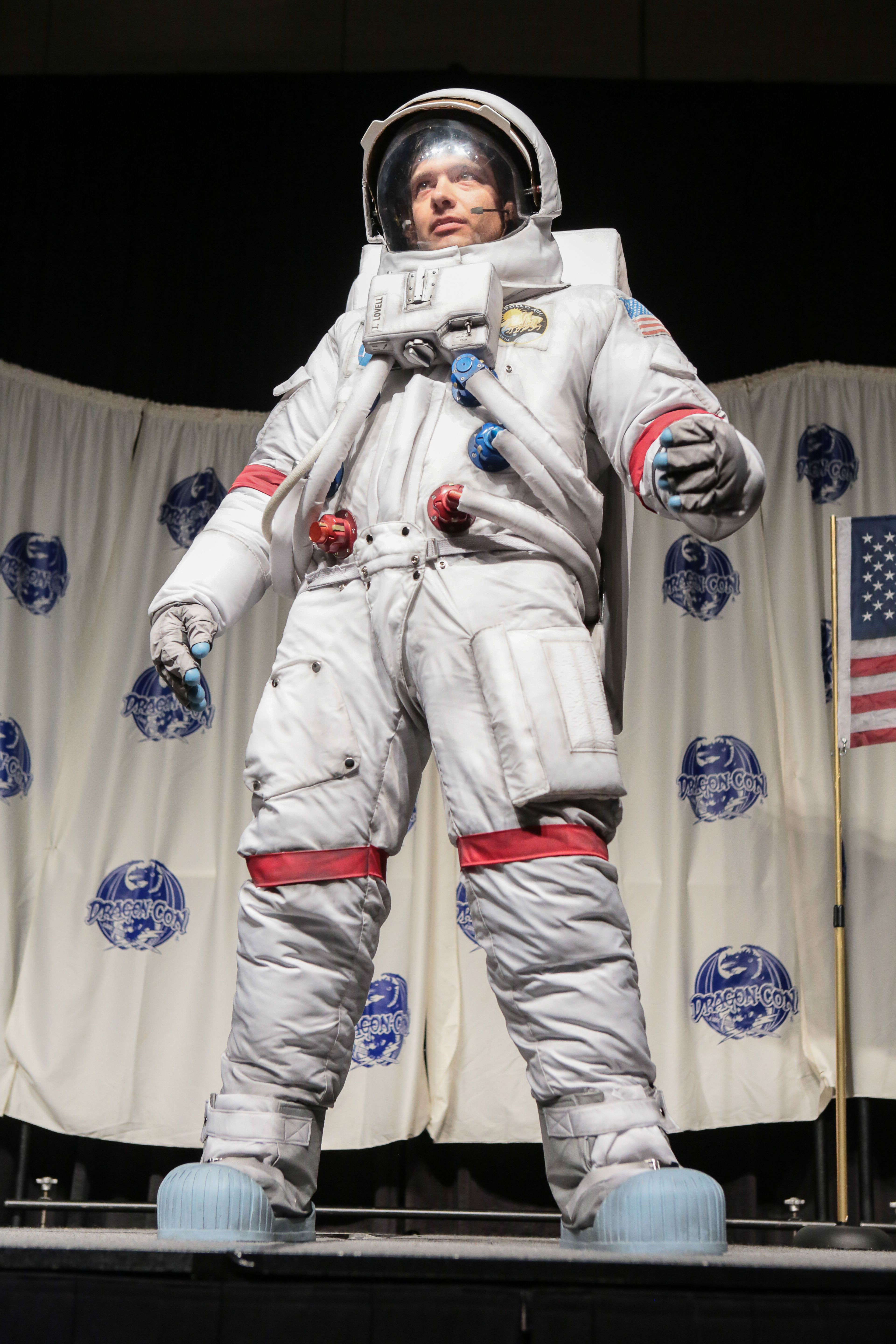 Wallpaper #e2eE_JIBSpphPi3-ZZiW201 Astronaut Apollo Cosplay