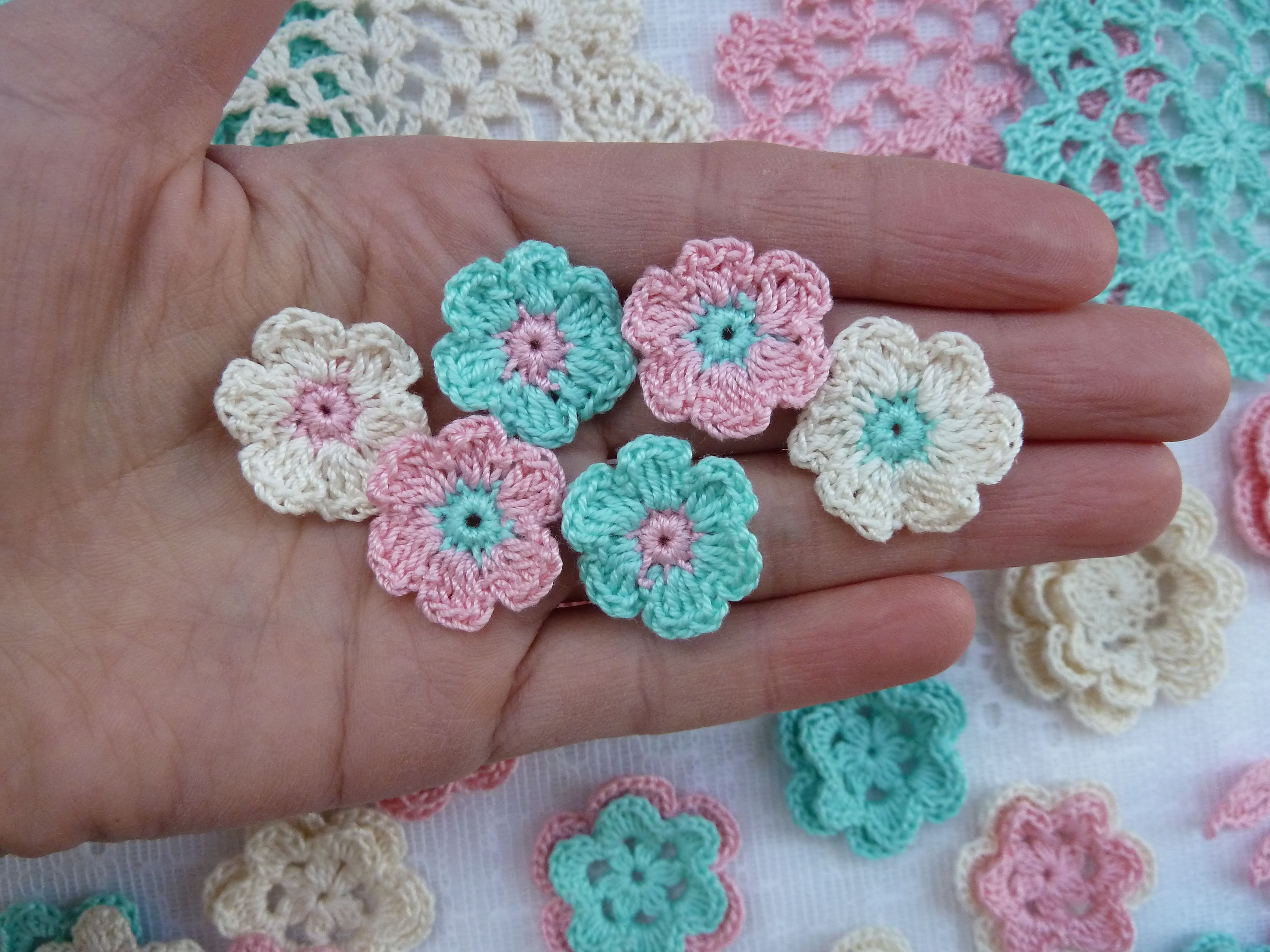 Wallpaper #8Bk5Io8BtGB6xQ78kYG738 Small Crochet Flowers Crochet Flowers Crochet Flower Patterns Diy