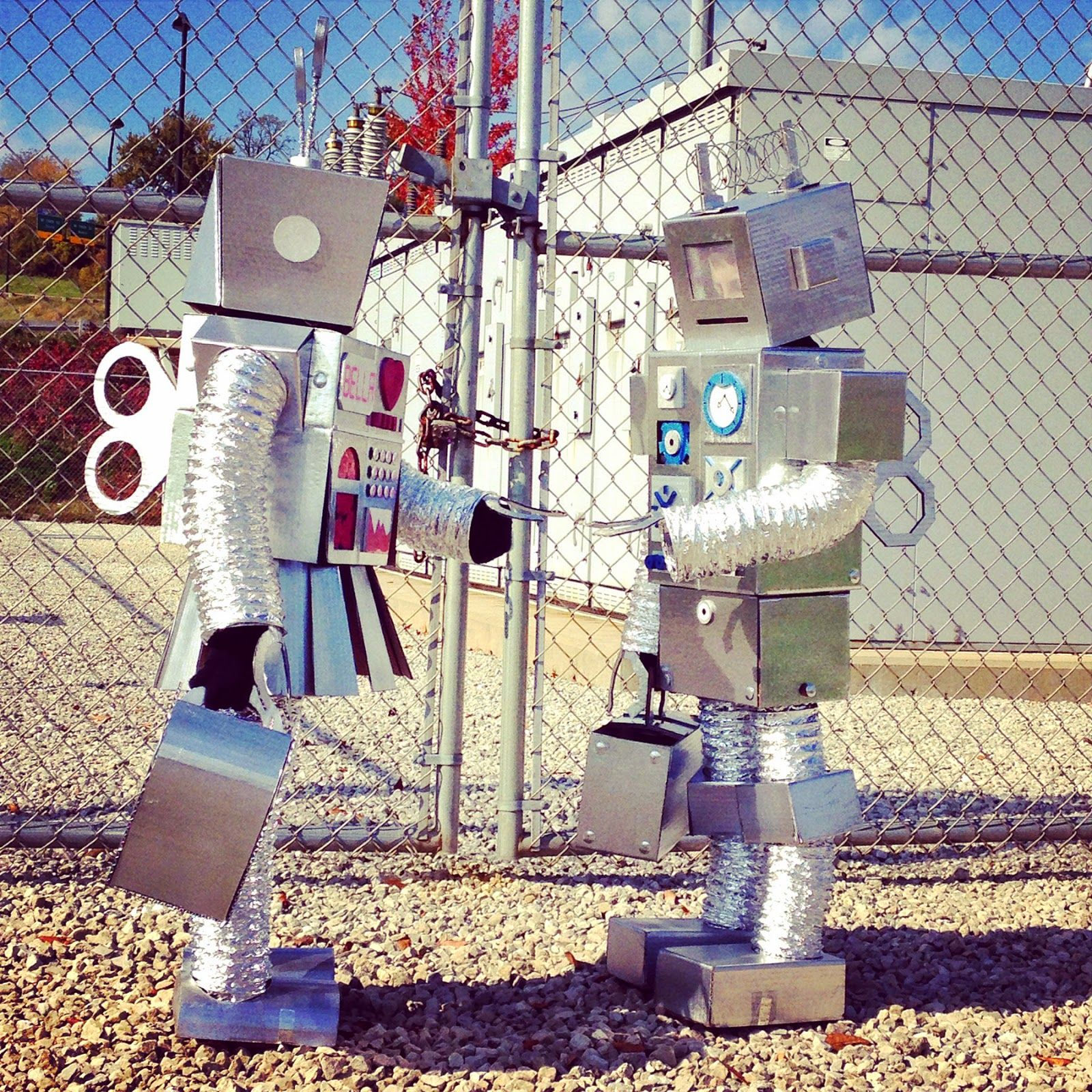 Wallpaper #ss4JJZMB71dOy6JZQBKv284 Cardboard Robot Costumes Robot Costumes Halloween Party Costumes